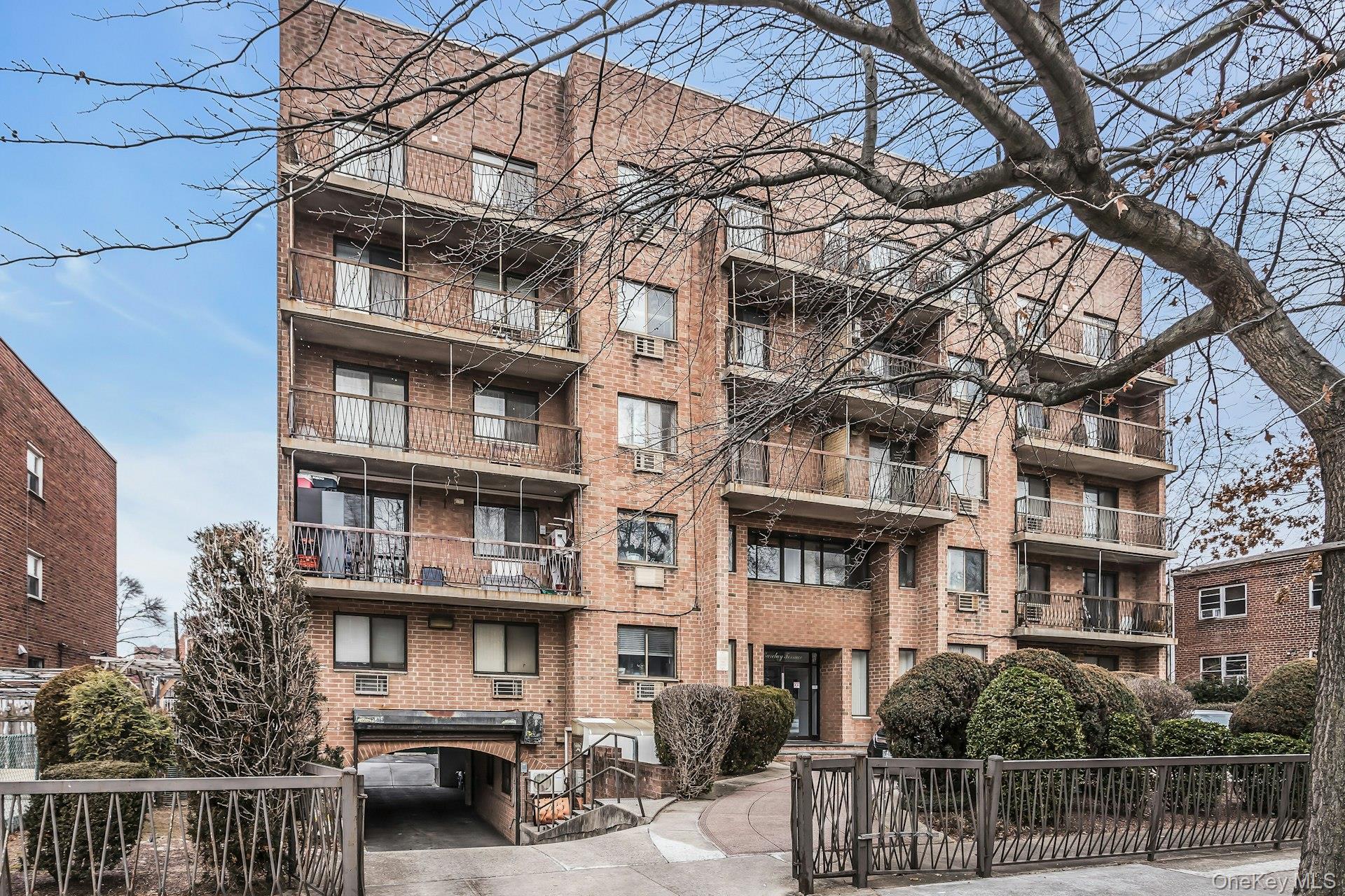 147-45 Barclay Avenue # 5B, Flushing, NY 11355