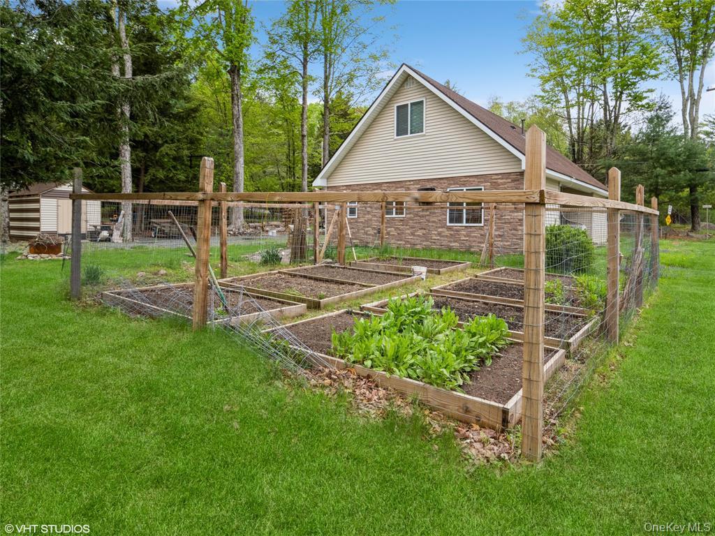 23 Woodland Way, Smallwood, NY 12720