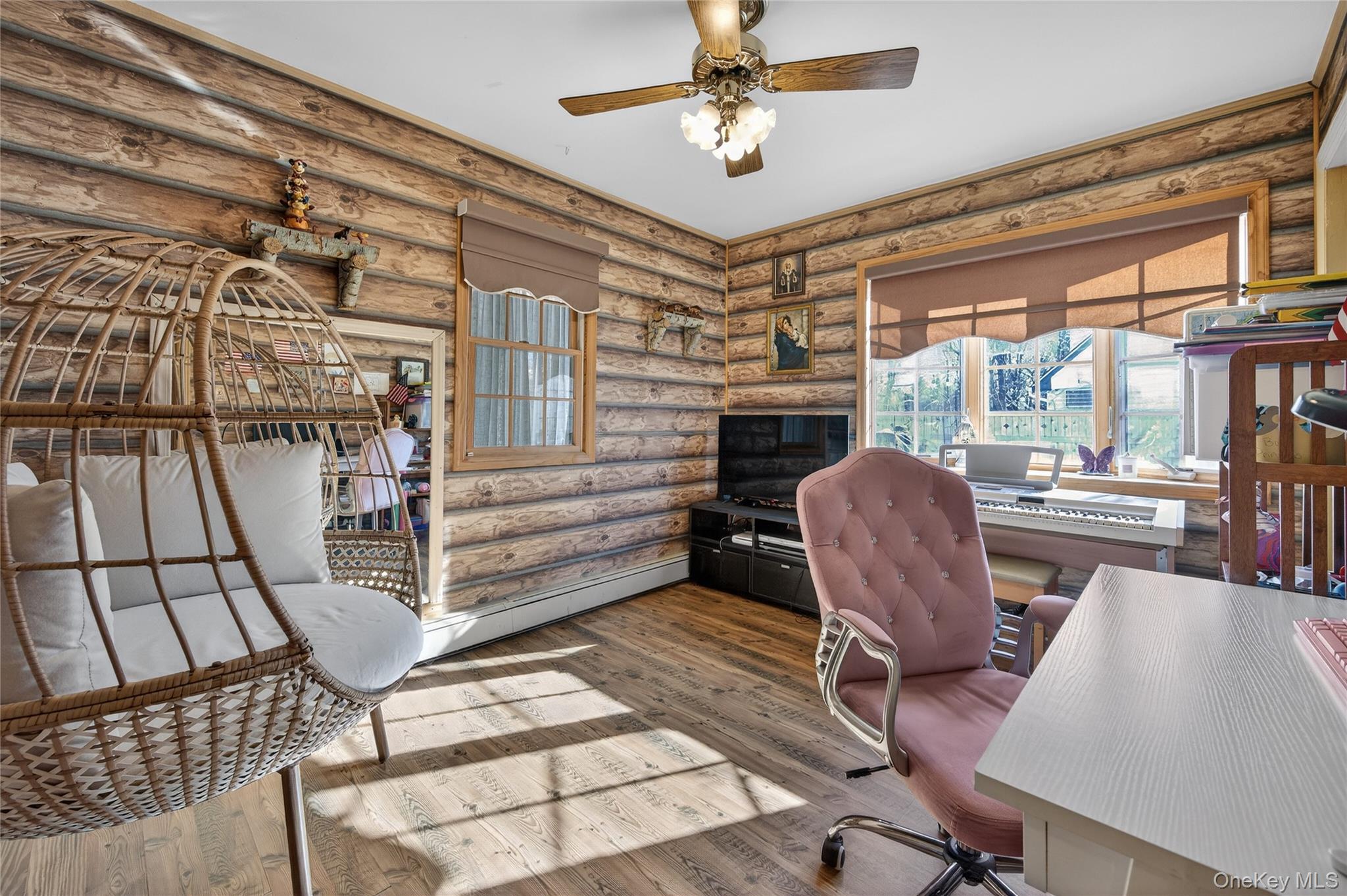 350 Pin Oak Lane, Westbury, NY 11590