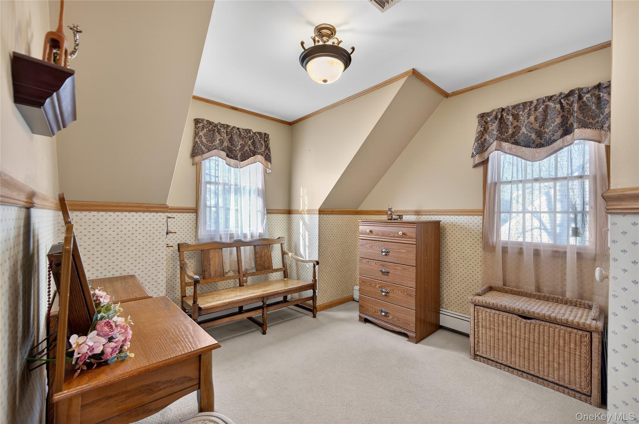 350 Pin Oak Lane, Westbury, NY 11590