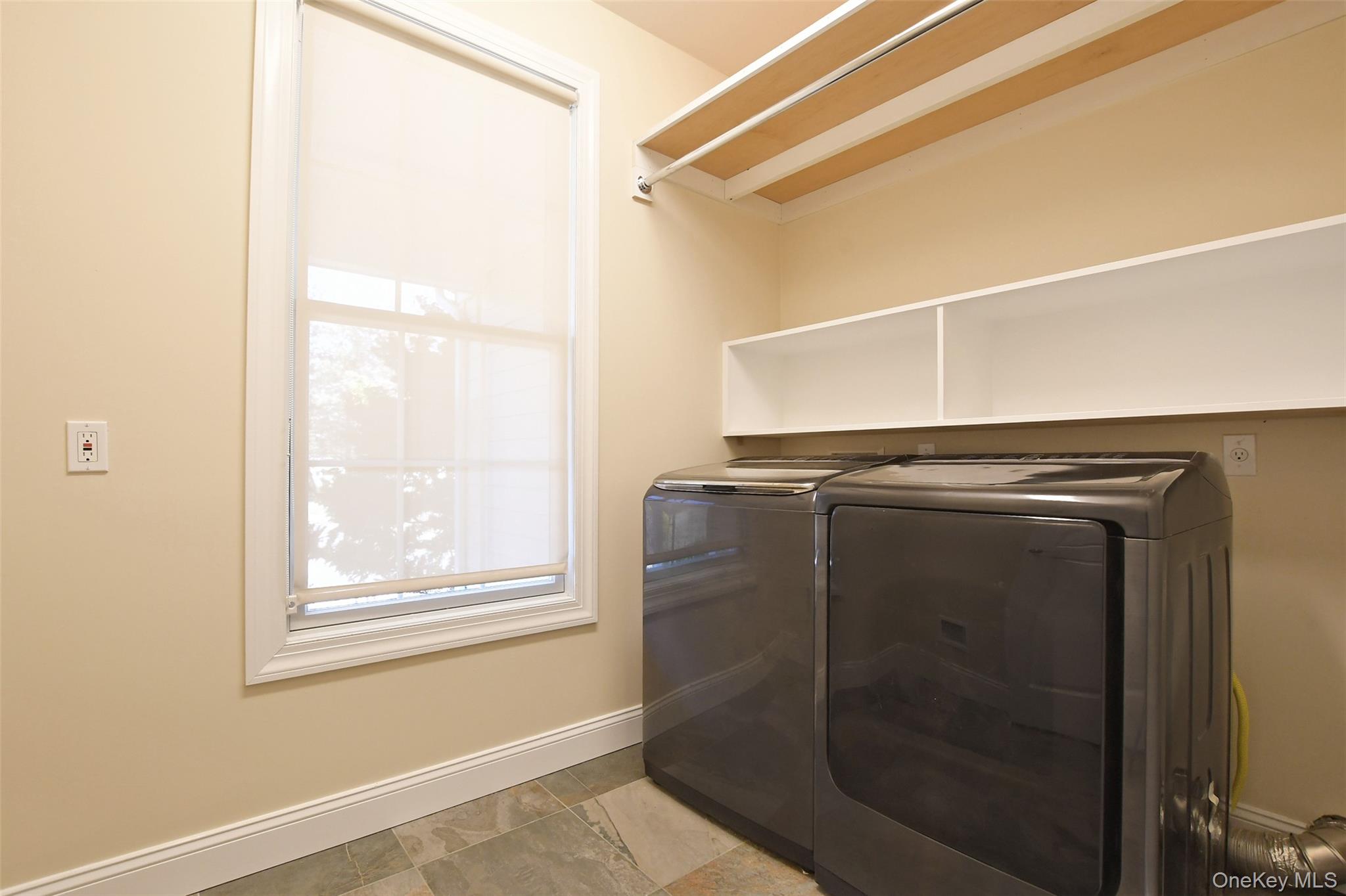 103 Silver Beech Lane, Calverton, NY 11933