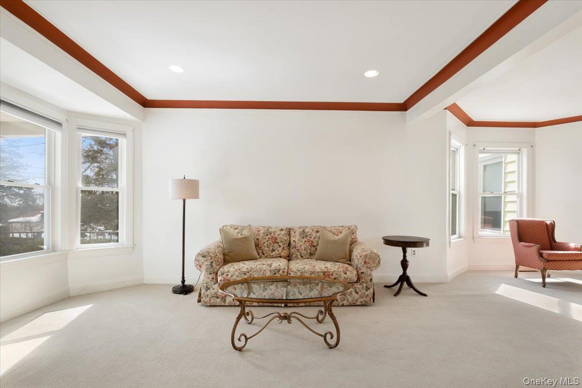 1224 Knickerbocker Avenue, Mamaroneck, NY 10543