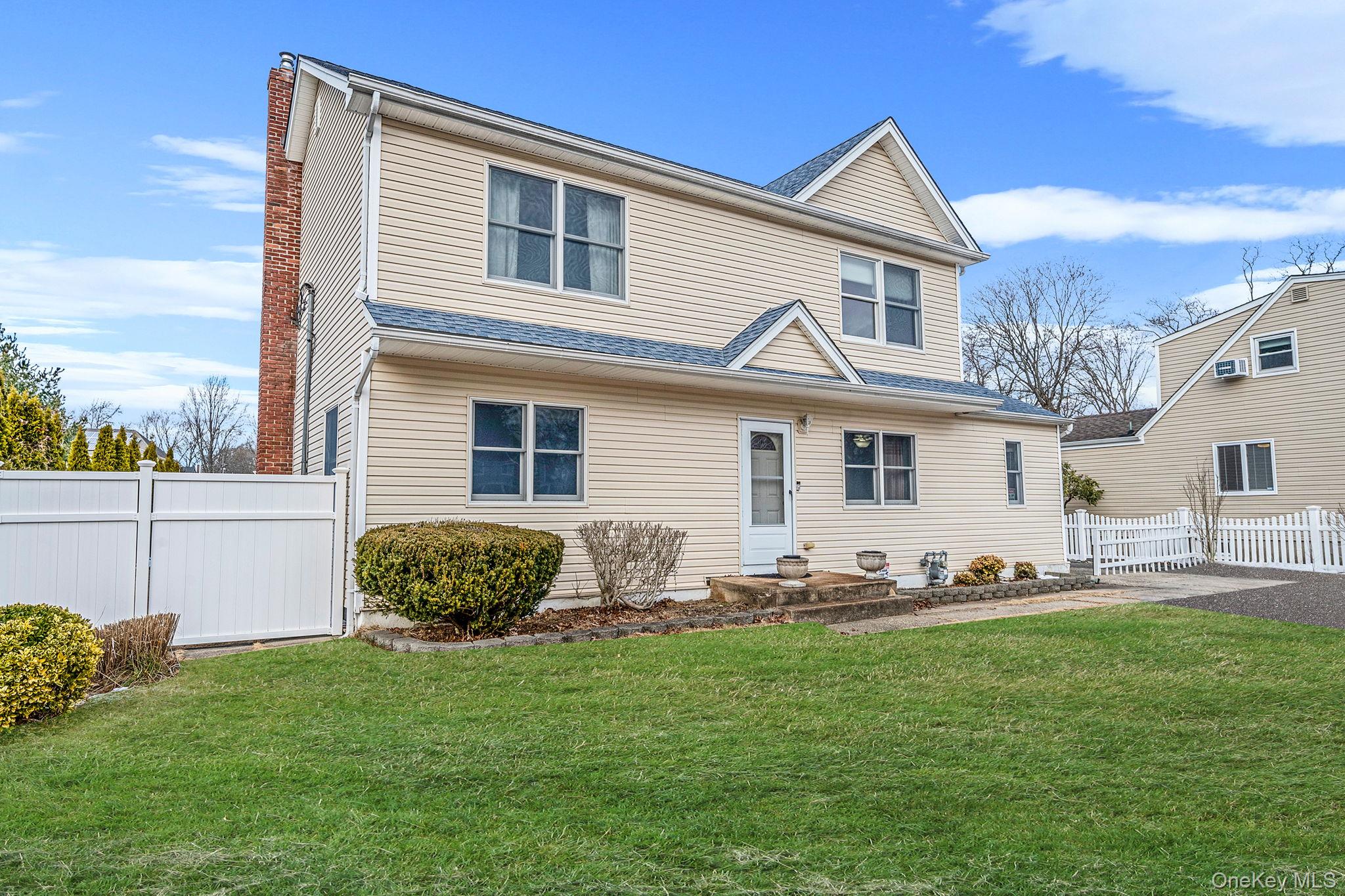 777 Johnson Avenue, Ronkonkoma, NY 11779