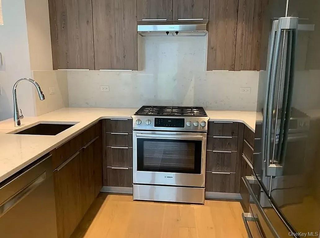 4620 11th Street # 5F, Long Island City, NY 11101