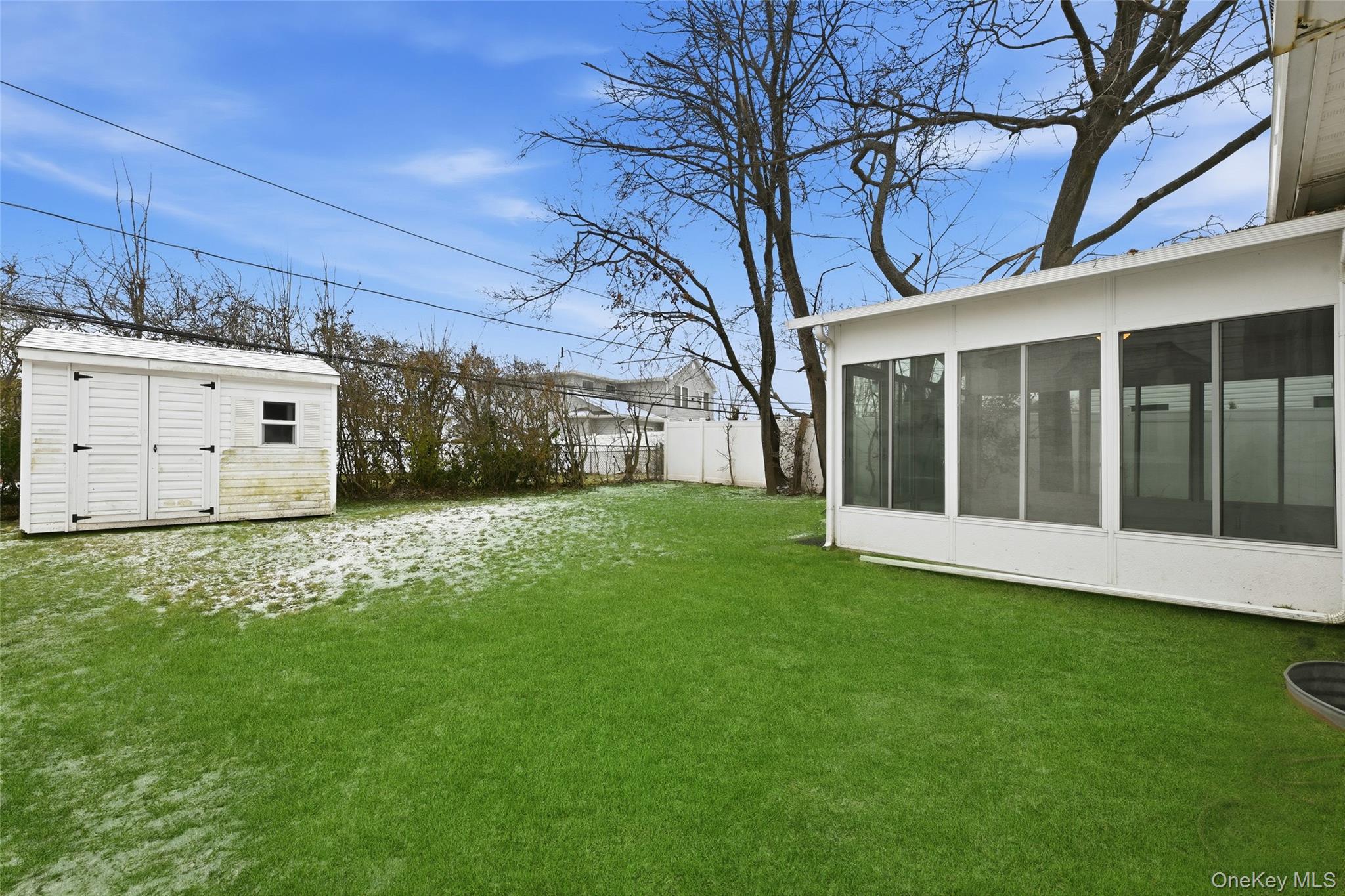 13 Cynthia Lane, Plainview, NY 11803