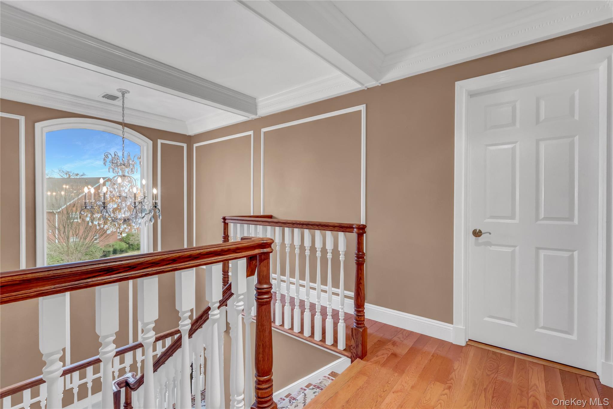 11 Fishermans Drive, Port Washington, NY 11050