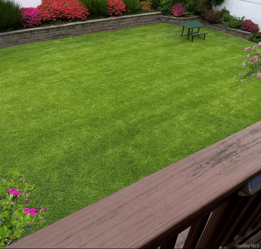 11 Fishermans Drive, Port Washington, NY 11050