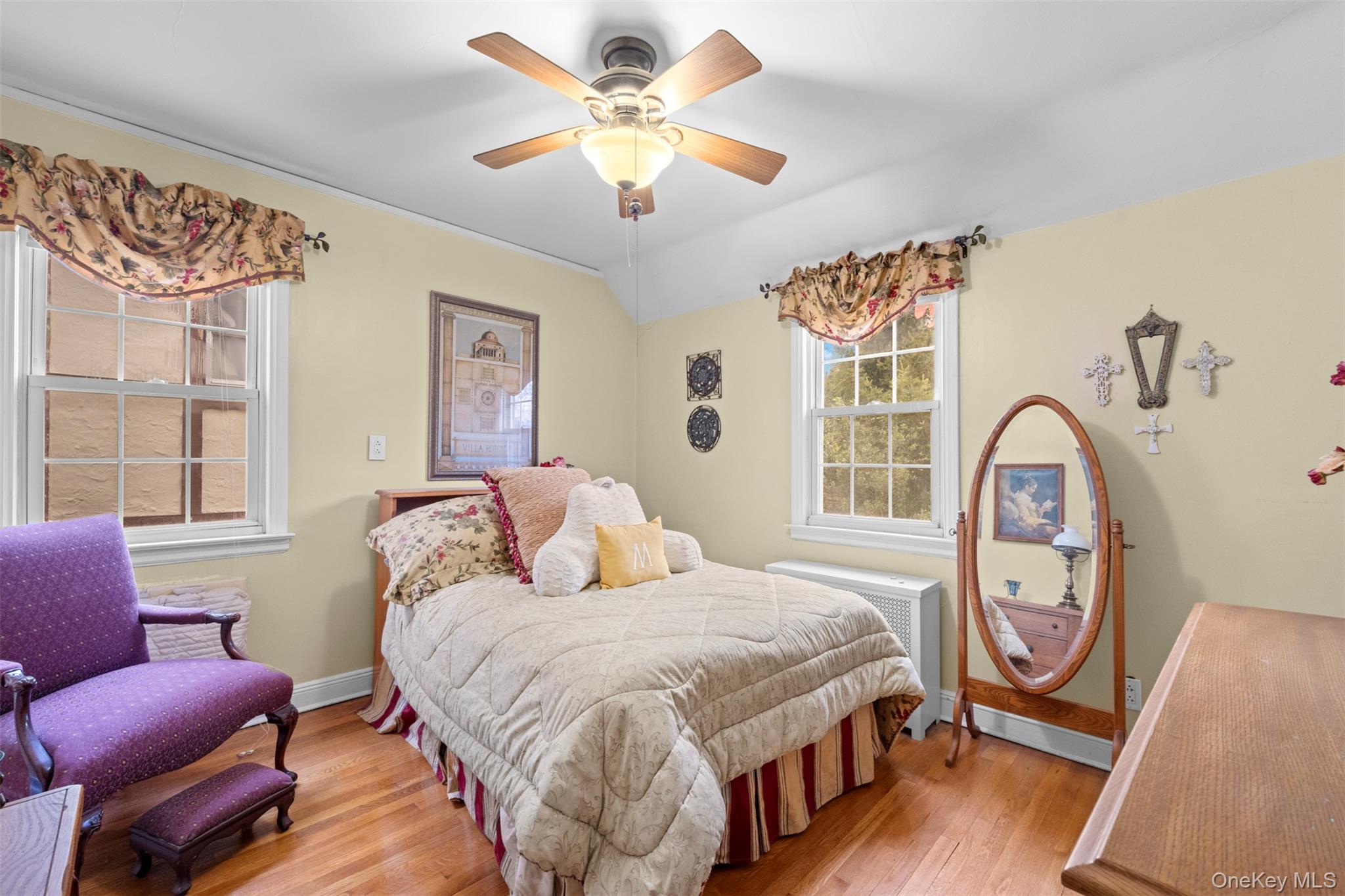 47-52 245th Street, Douglaston, NY 11362