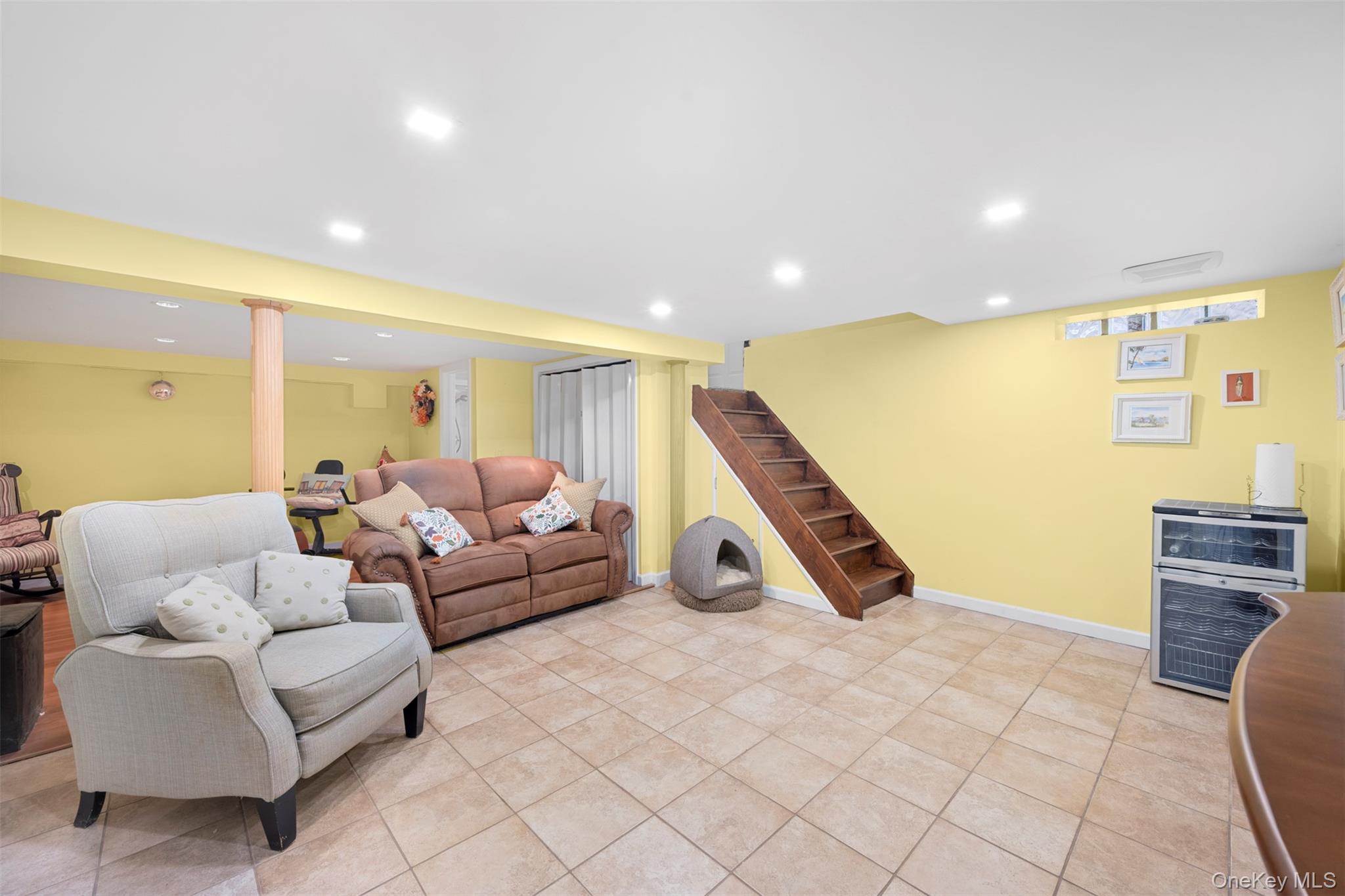 47-52 245th Street, Douglaston, NY 11362