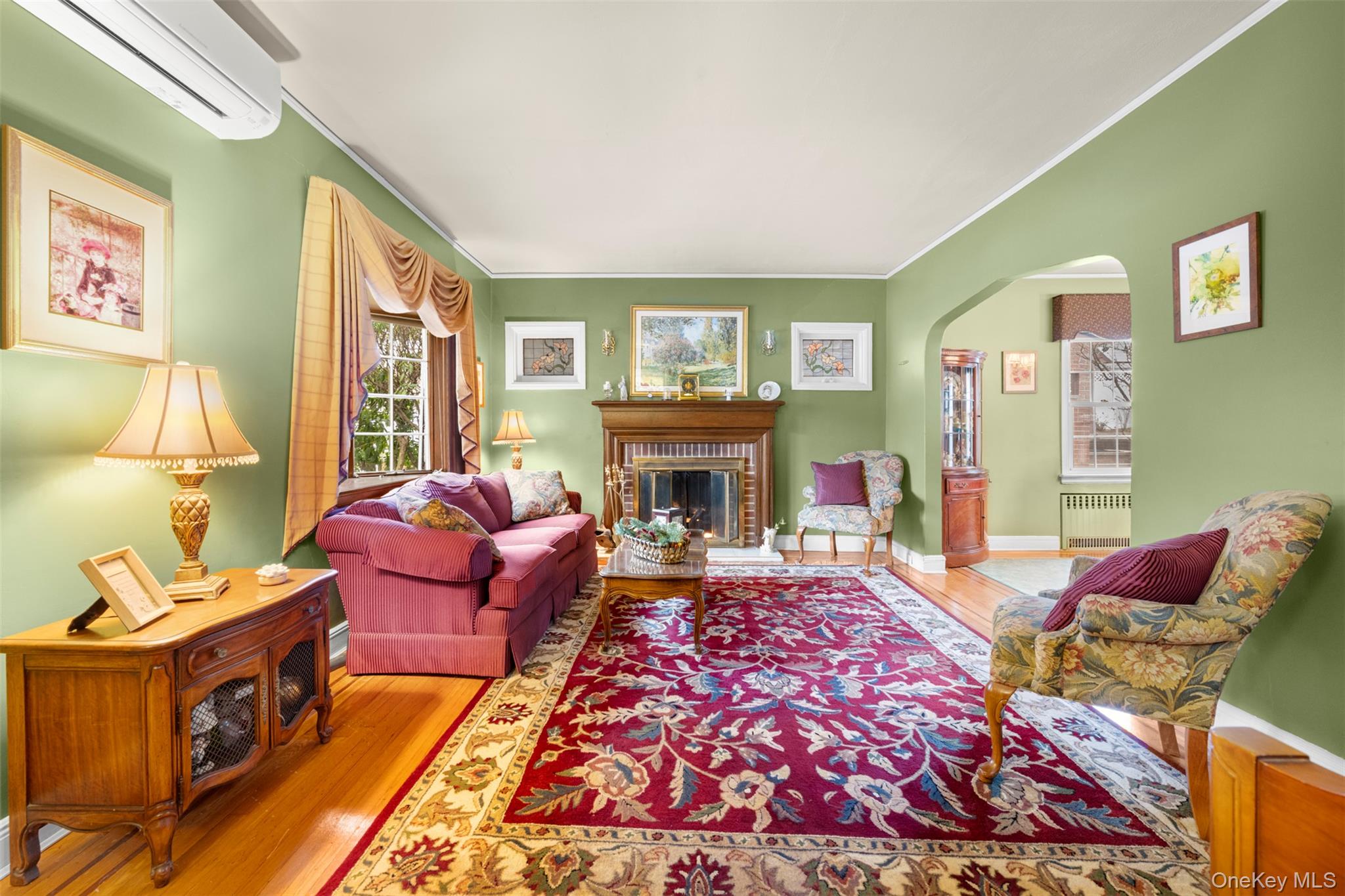 47-52 245th Street, Douglaston, NY 11362