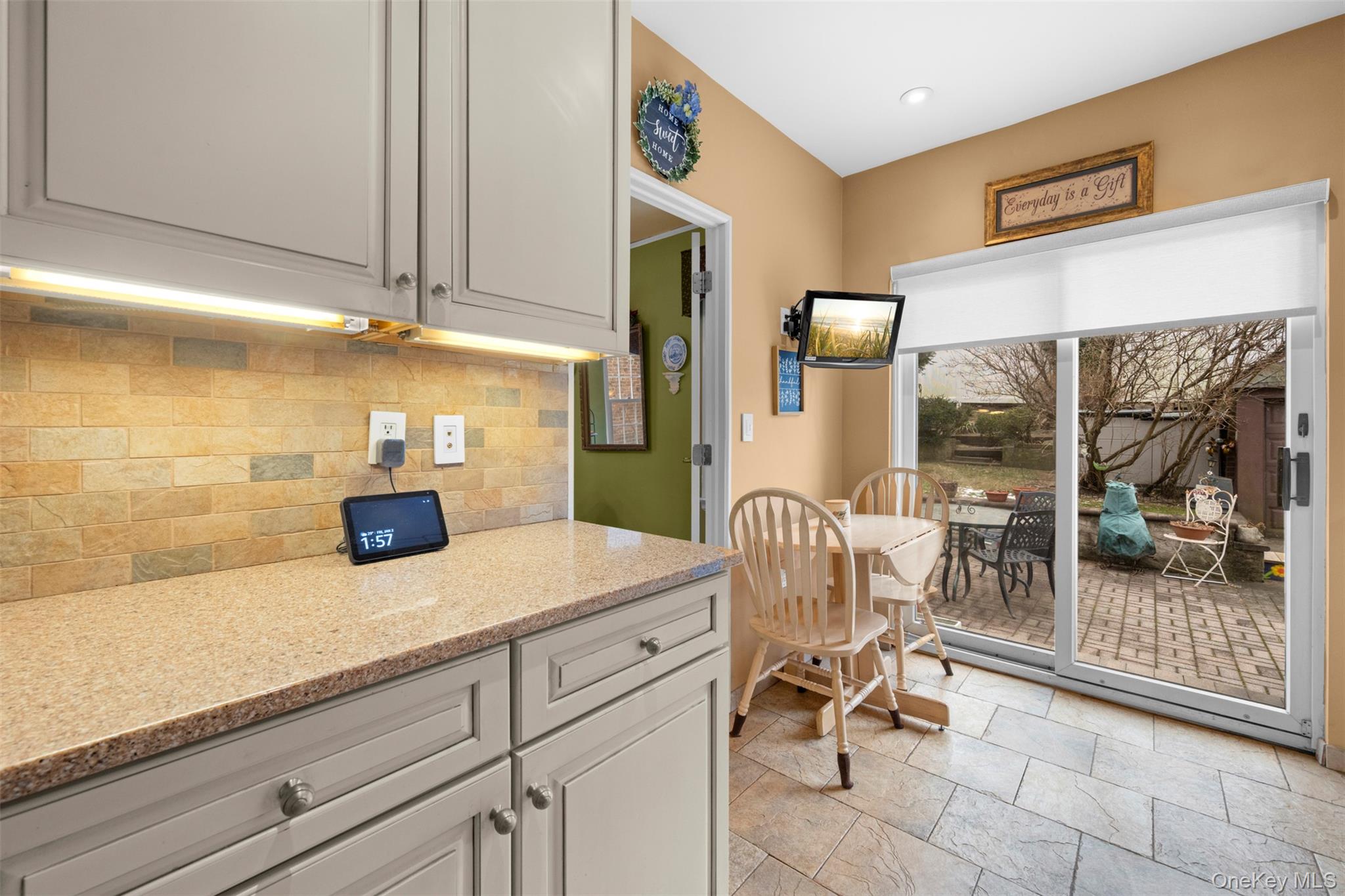 47-52 245th Street, Douglaston, NY 11362