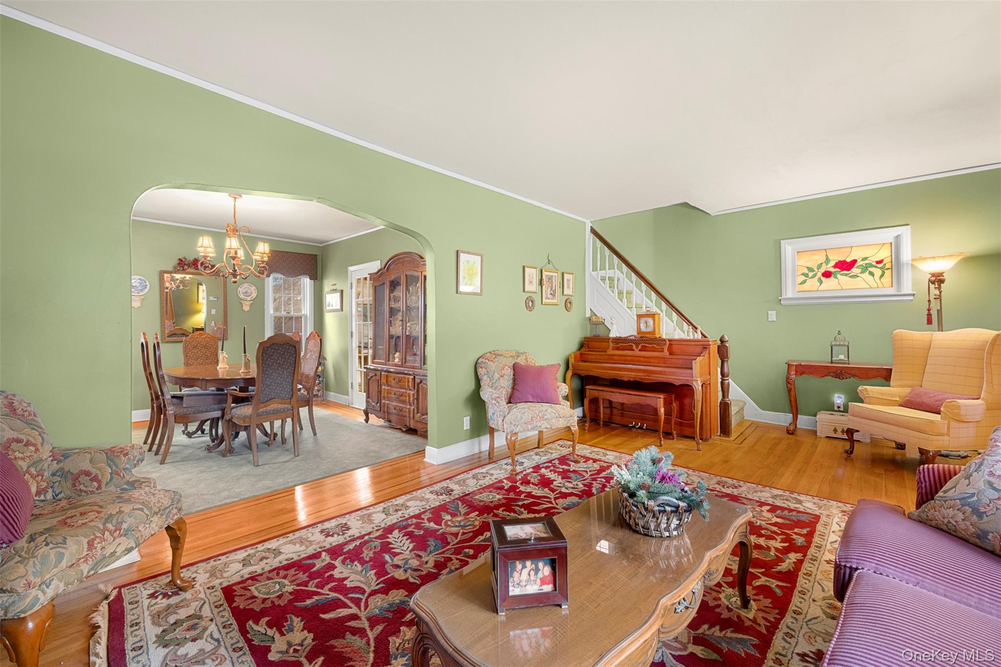 47-52 245th Street, Douglaston, NY 11362