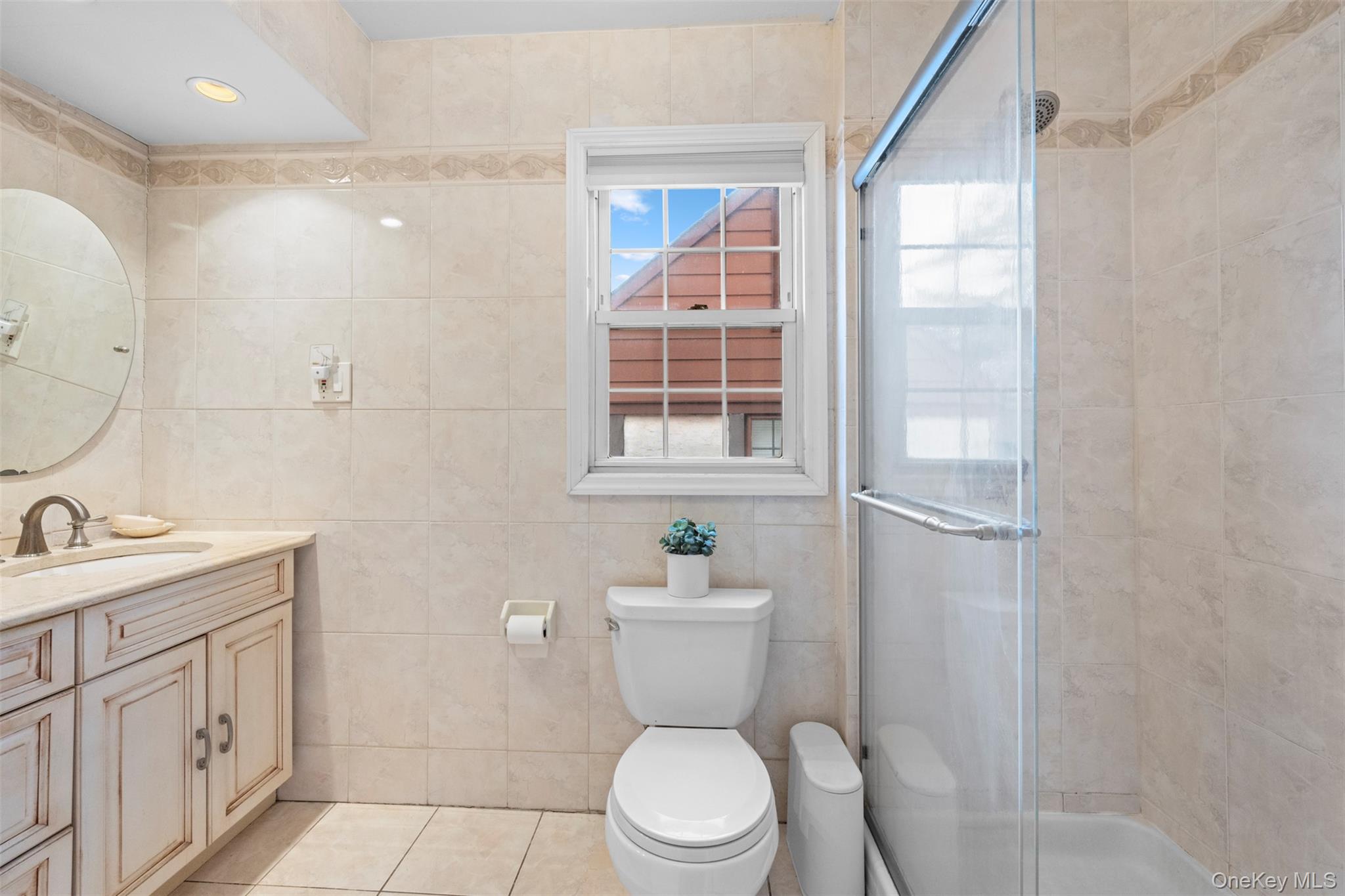 47-52 245th Street, Douglaston, NY 11362