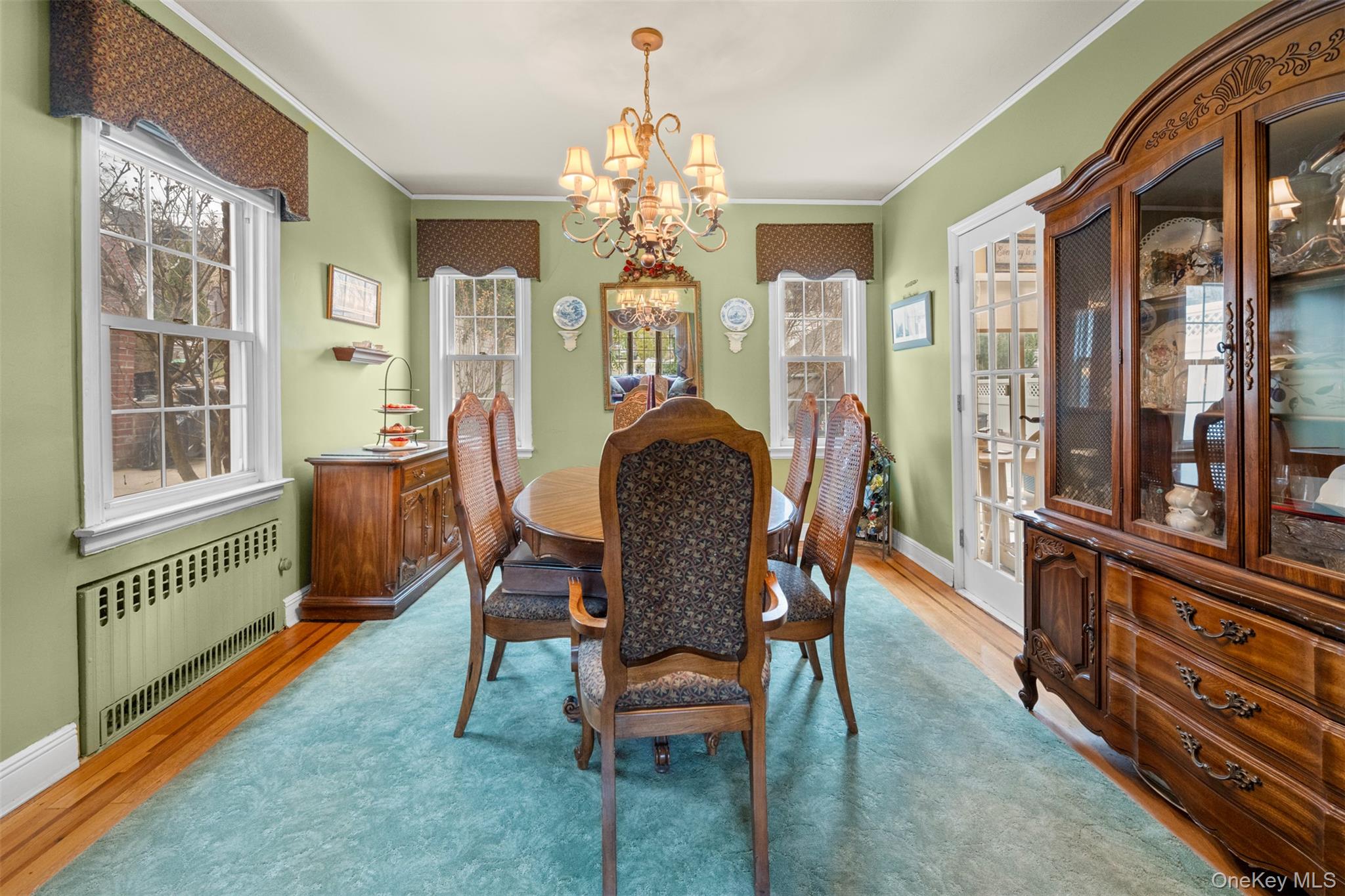 47-52 245th Street, Douglaston, NY 11362