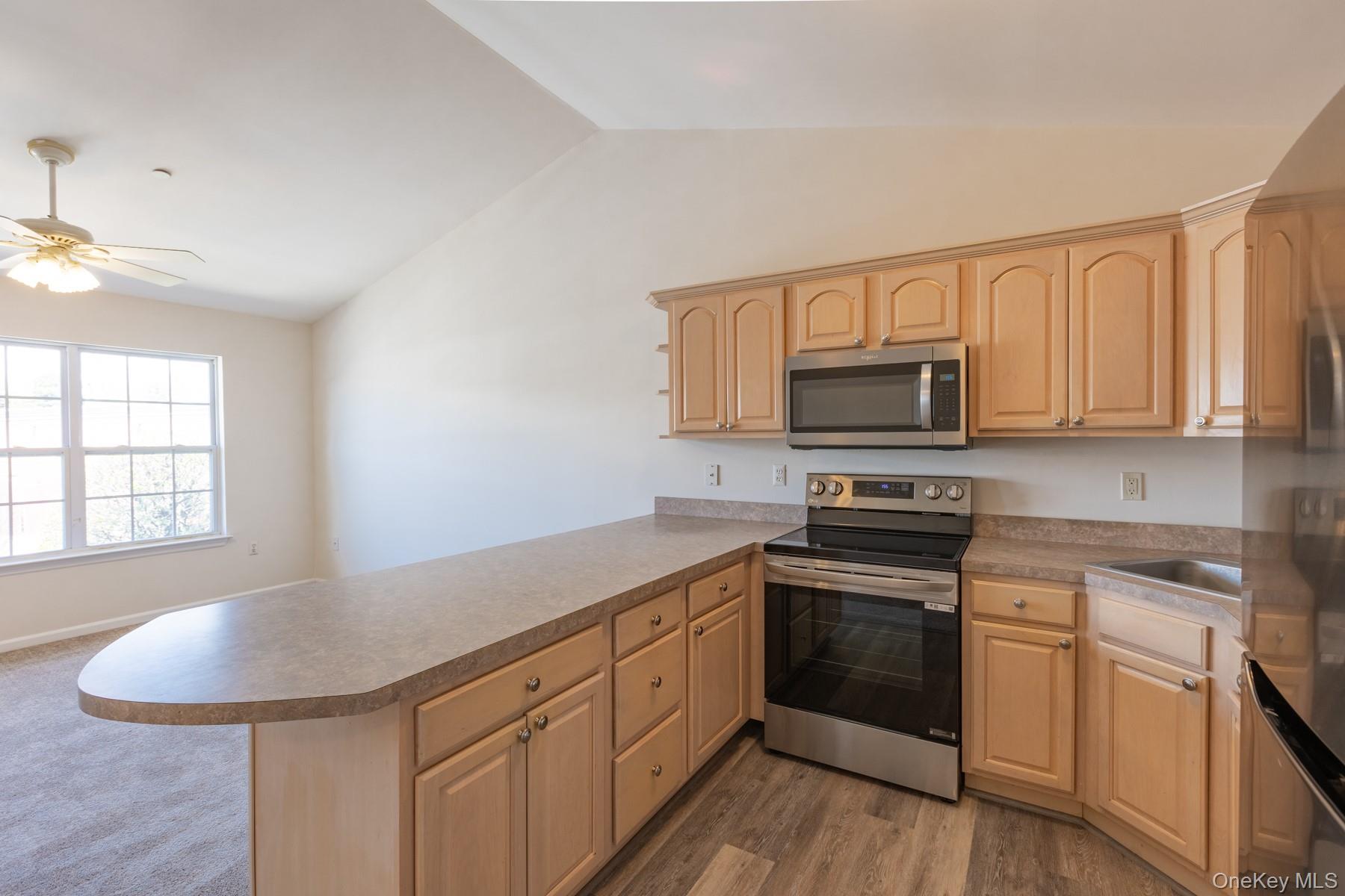 316 Flurry Lane # 316, West Babylon, NY 11704