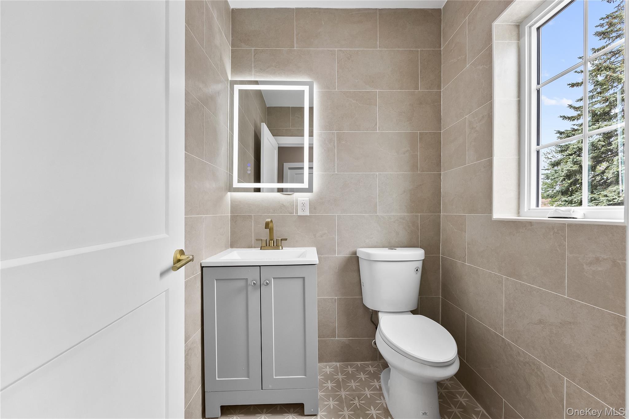 311 Lyon Street, Valley Stream, NY 11580