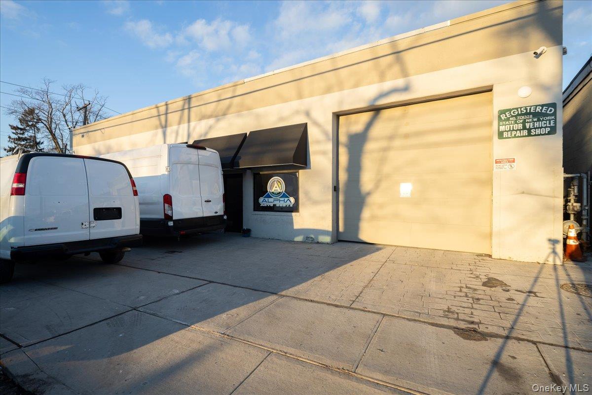 459 Babylon Turnpike, Freeport, NY 11520