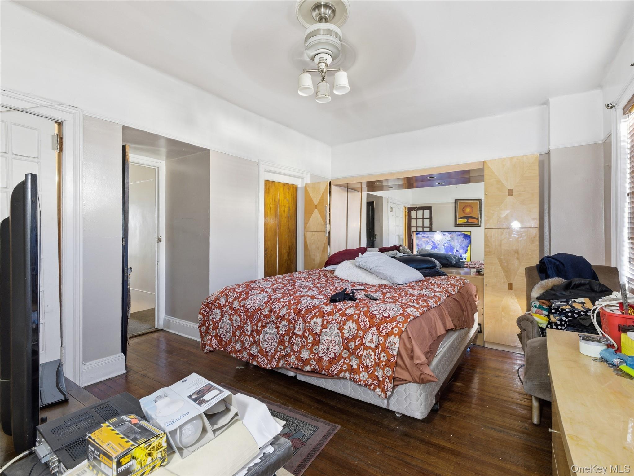 372 Parkside Avenue, Brooklyn, NY 11226