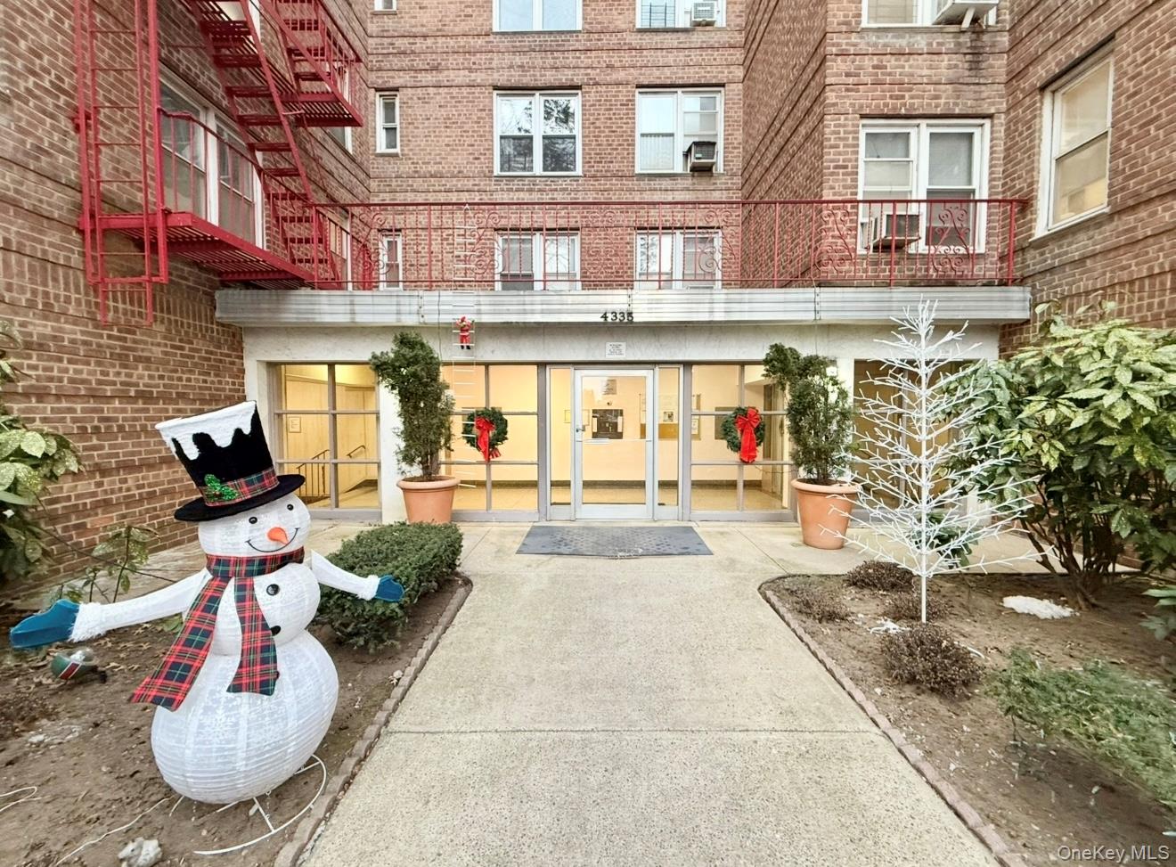 43-35 Union Street # 2G, Flushing, NY 11355