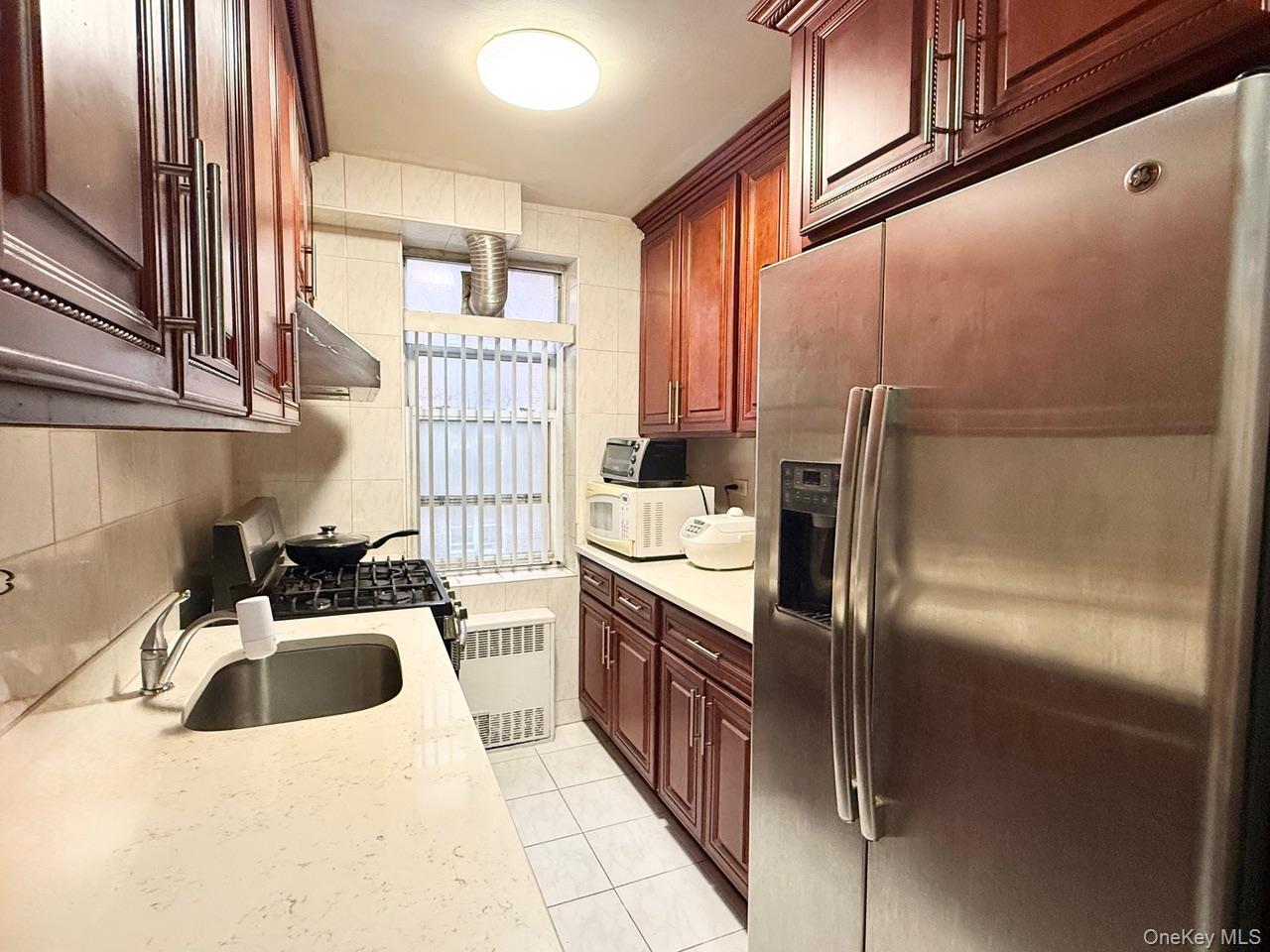 43-35 Union Street # 2G, Flushing, NY 11355