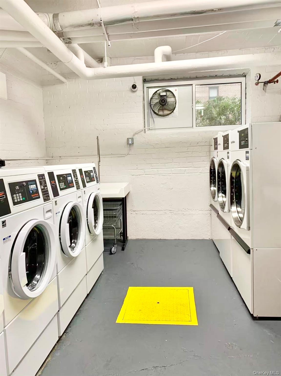 43-35 Union Street # 2G, Flushing, NY 11355