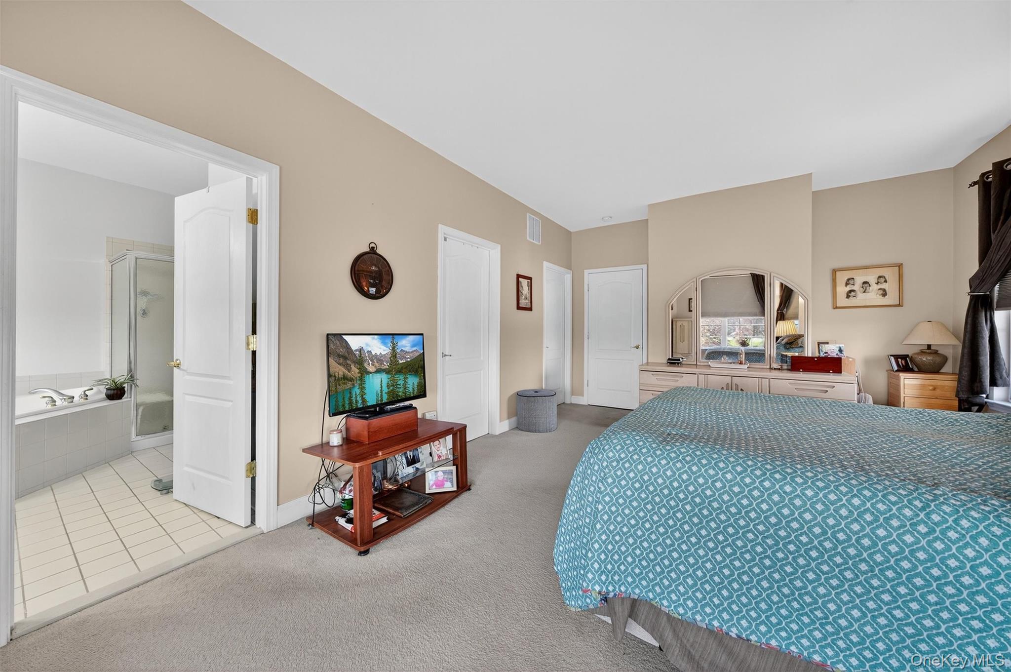 24 Juniper Circle, Middletown, NY 10940