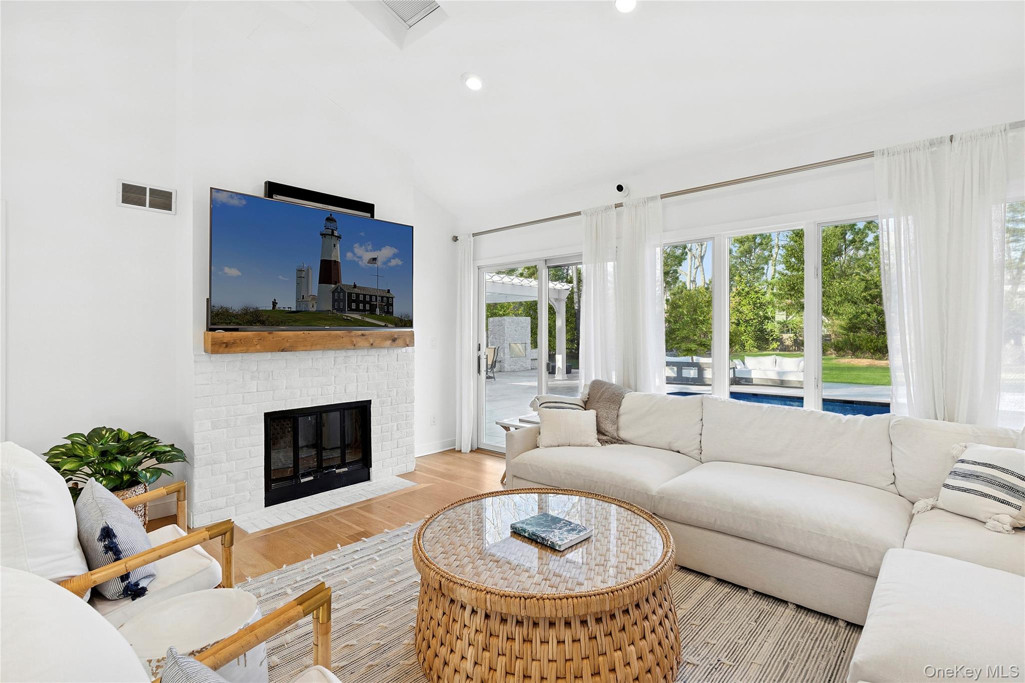 47 Bridle Path, Remsenburg, NY 11960