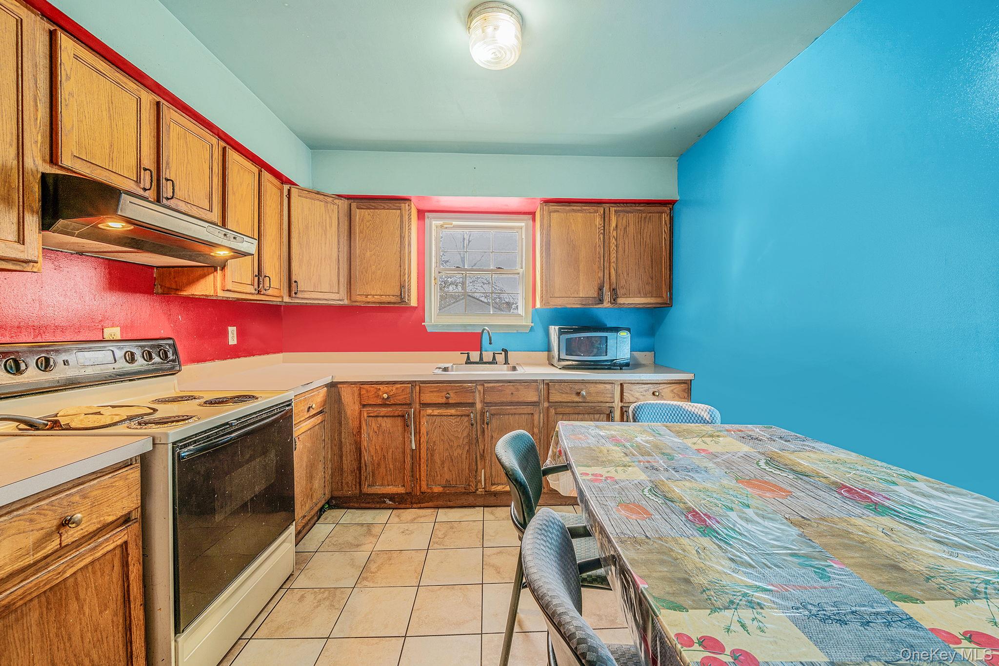 78 Eleanor Avenue, Mastic, NY 11950