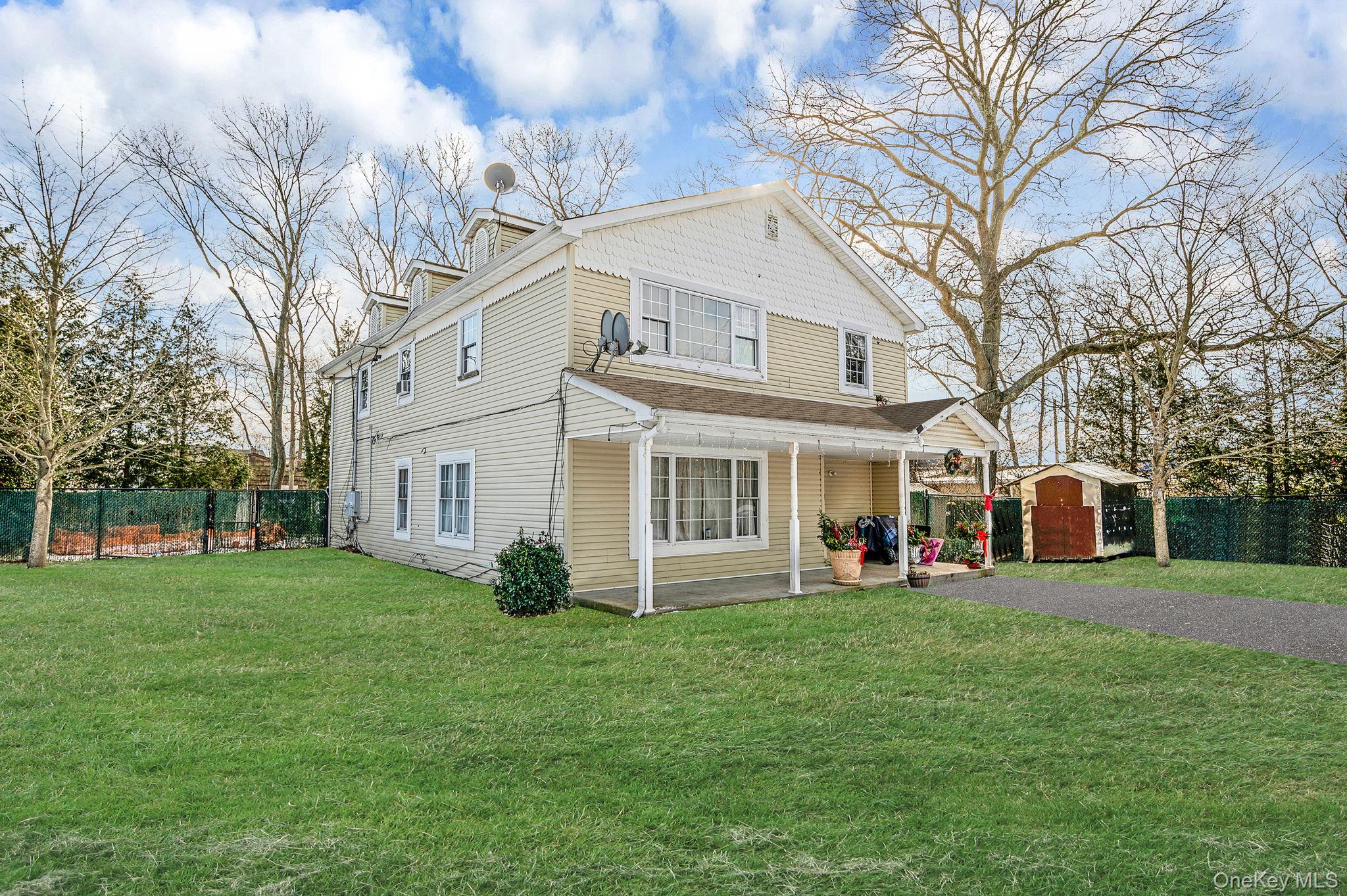 78 Eleanor Avenue, Mastic, NY 11950