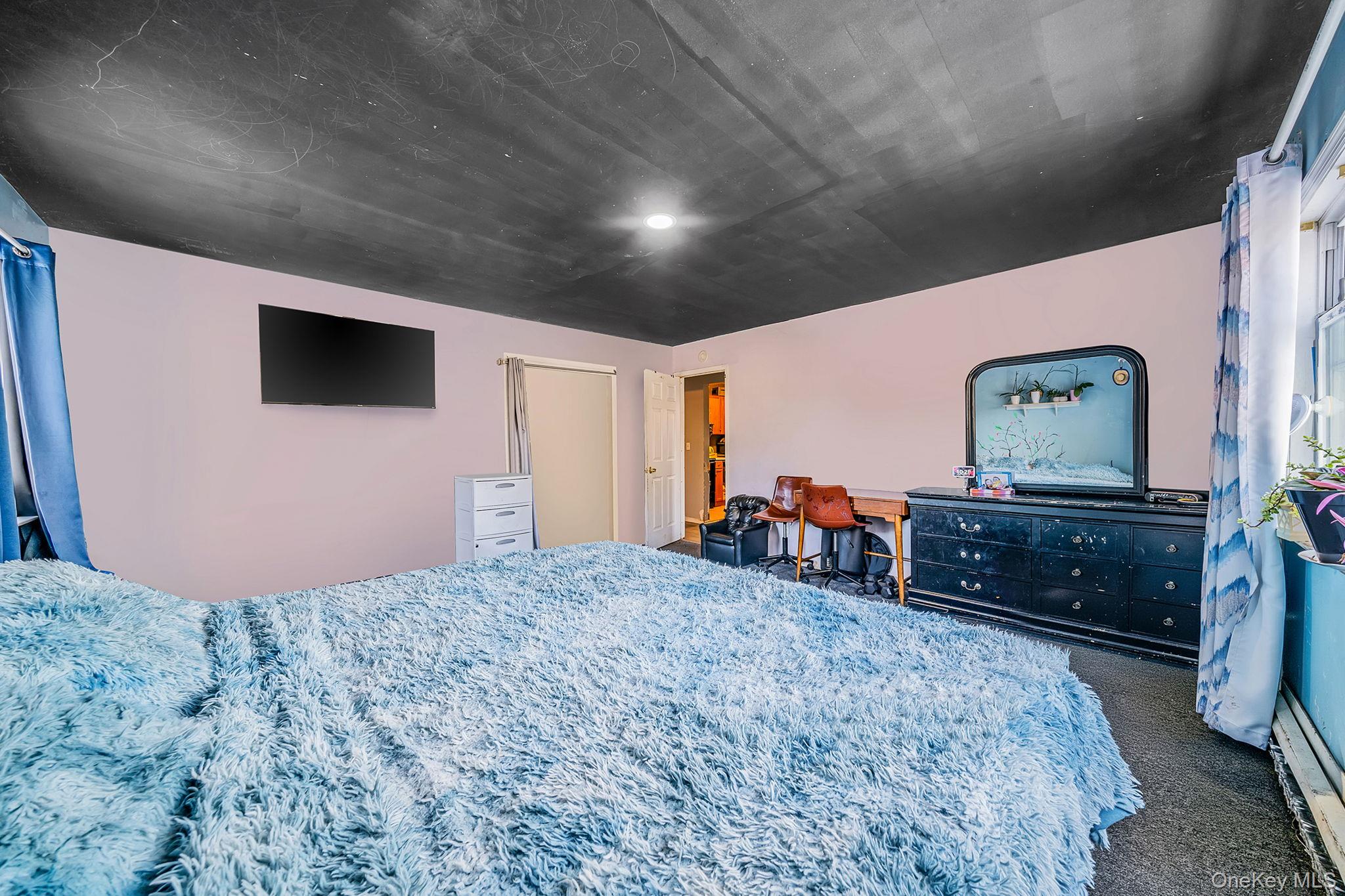 78 Eleanor Avenue, Mastic, NY 11950