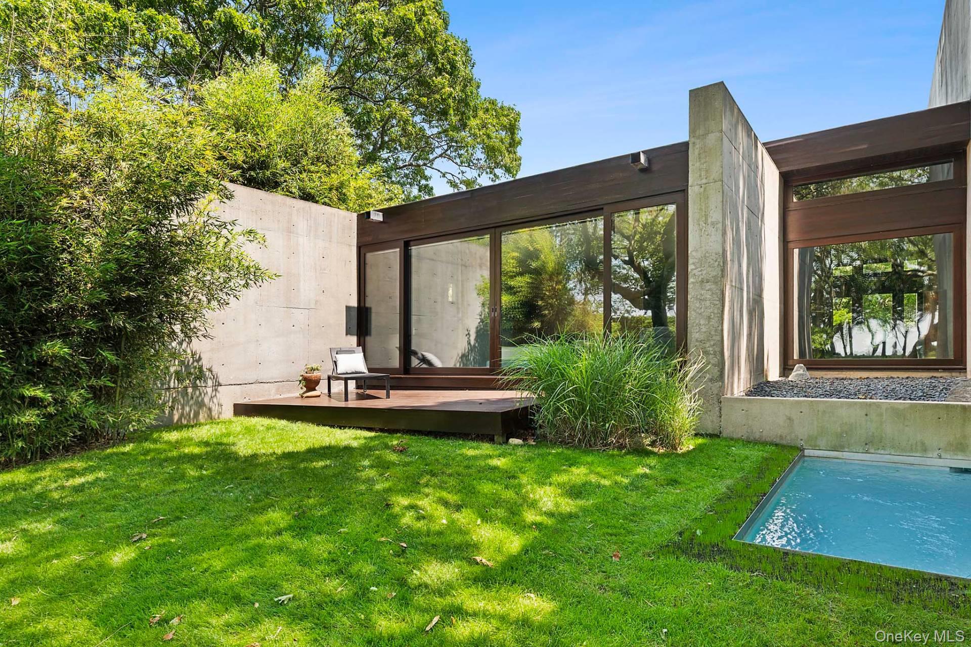 24 On The Bluff, Sag Harbor, NY 11963