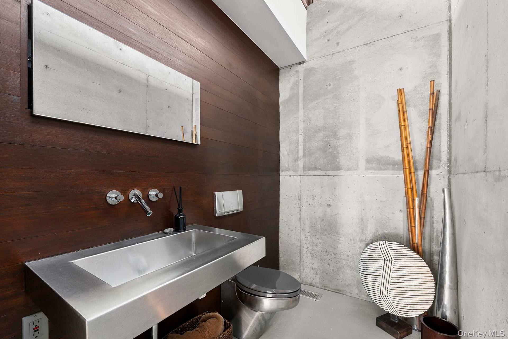 24 On The Bluff, Sag Harbor, NY 11963