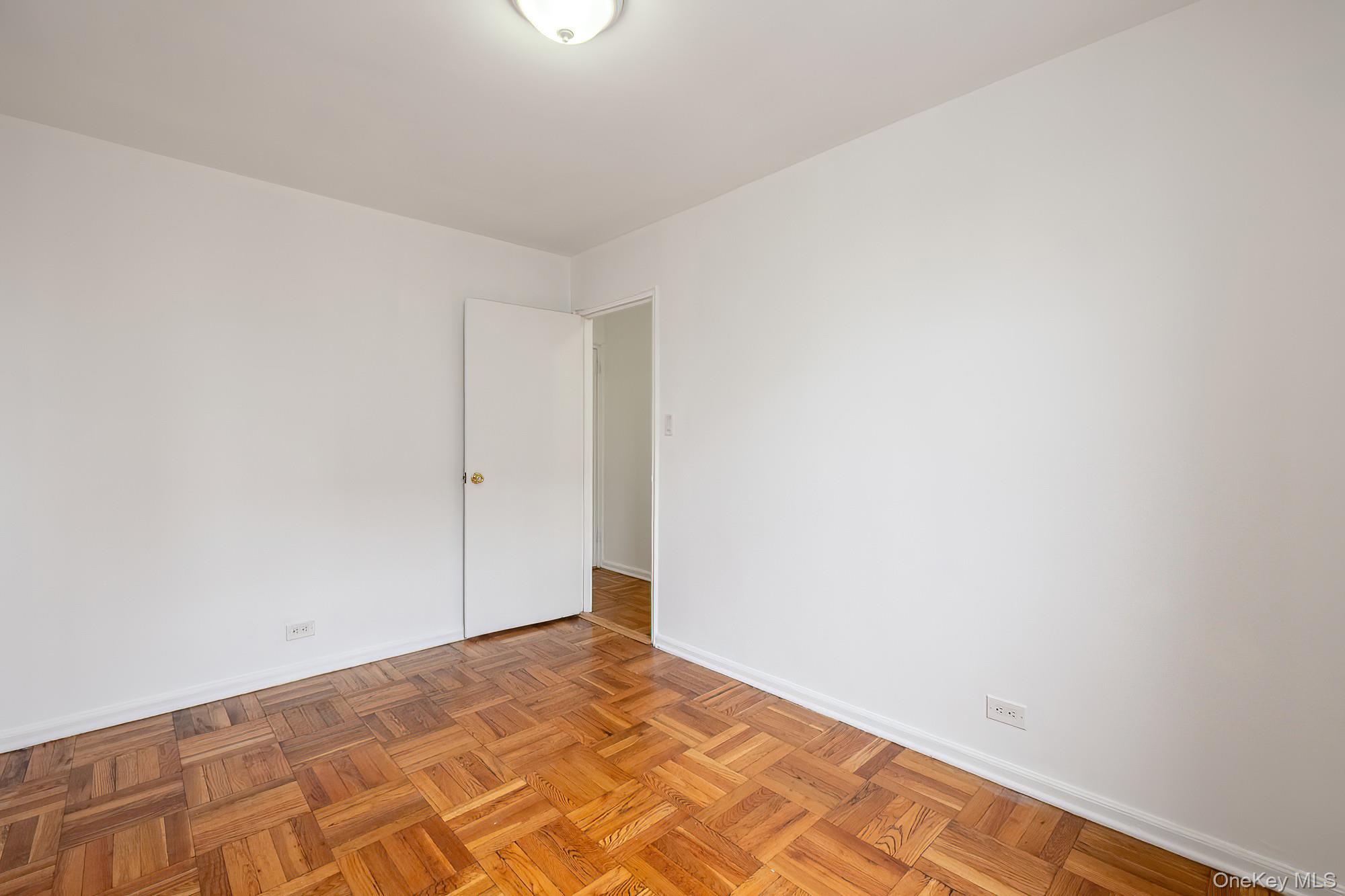 60 Knolls Crescent # 7L, Bronx, NY 10463