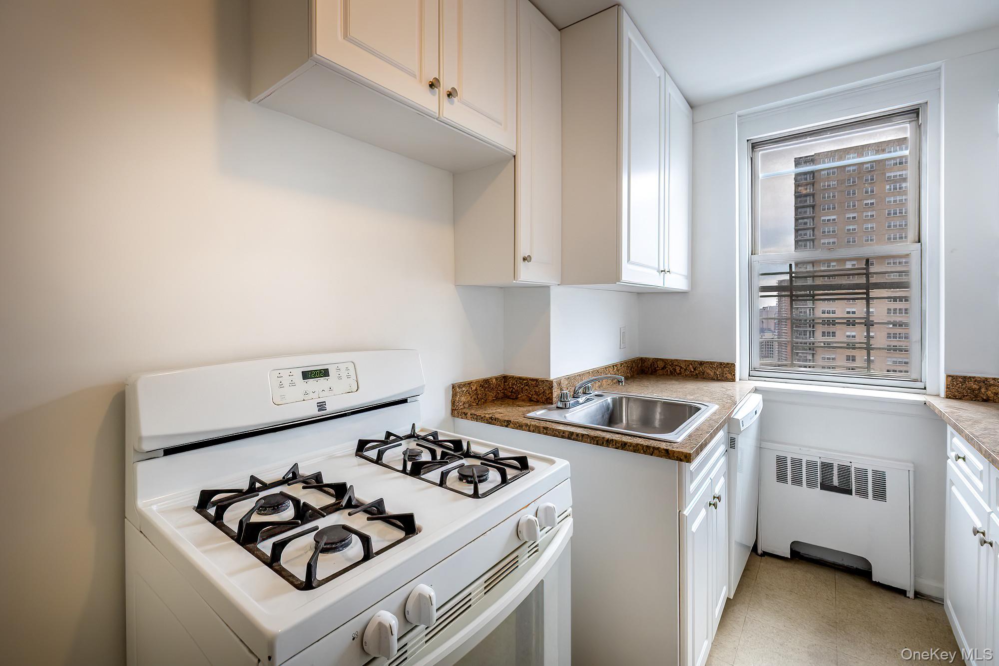 60 Knolls Crescent # 7L, Bronx, NY 10463