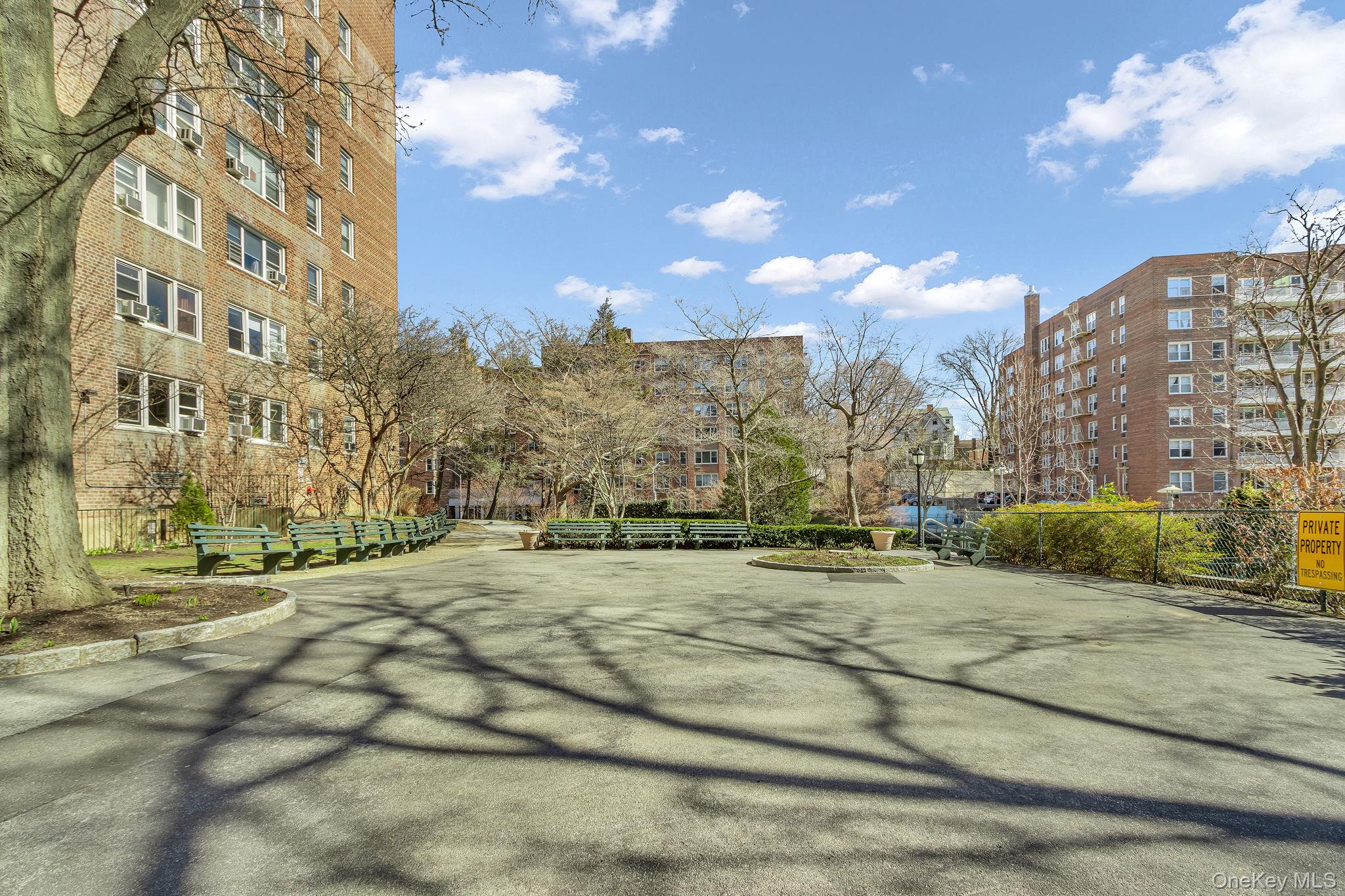 60 Knolls Crescent # 7L, Bronx, NY 10463