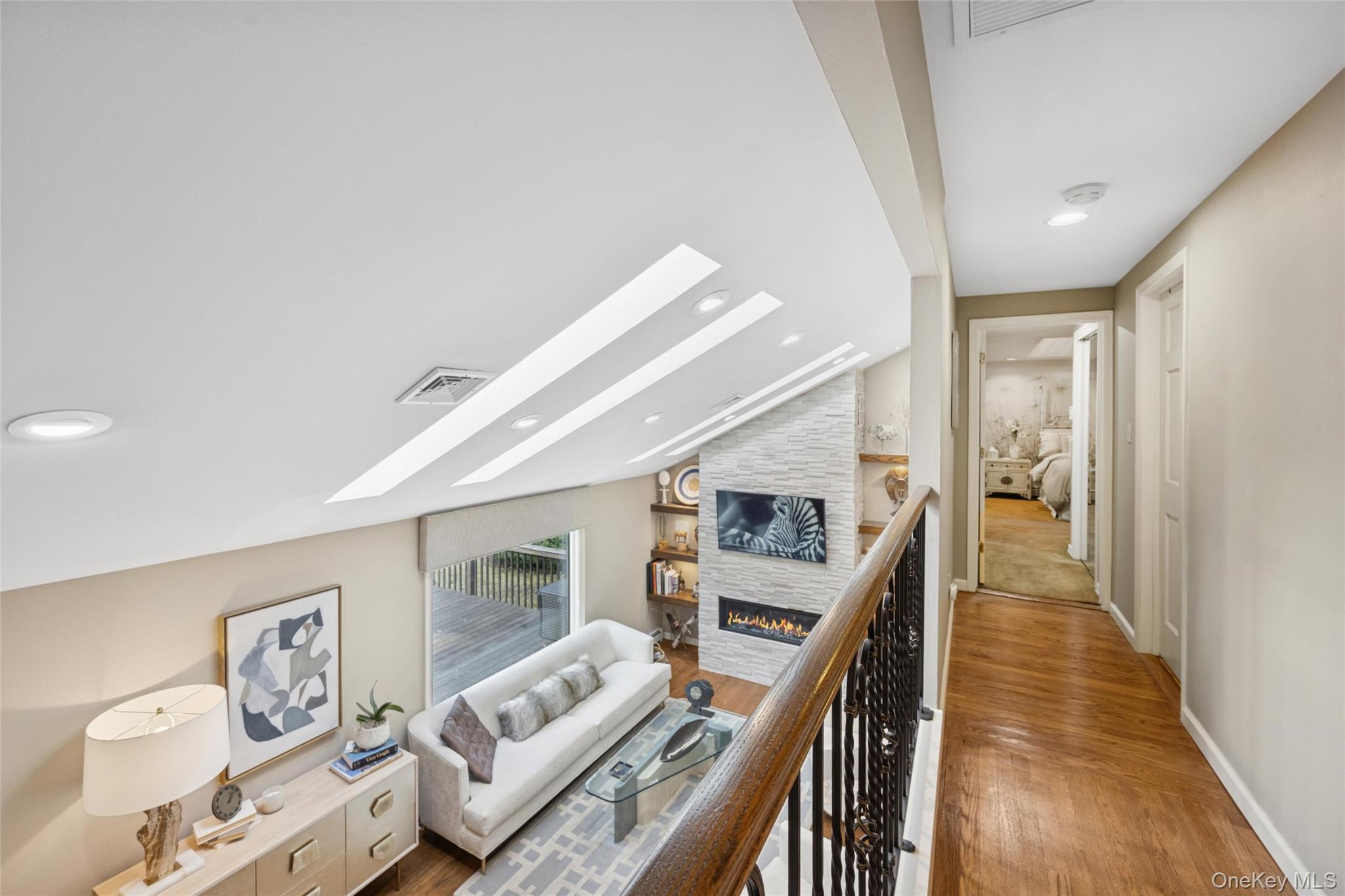 17 Dover Lane, Old Bethpage, NY 11804