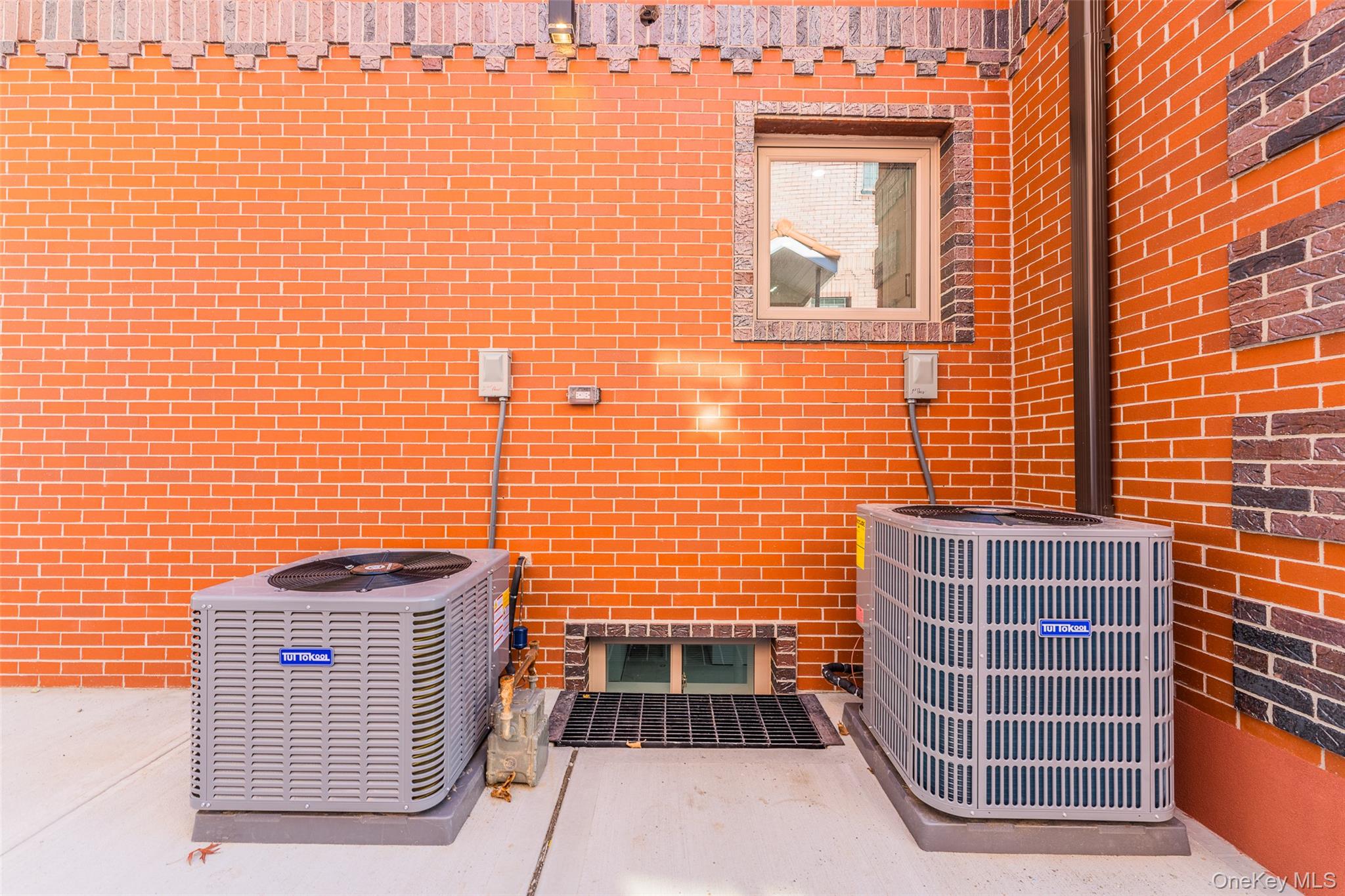 4634 211th Street, Bayside, NY 11361