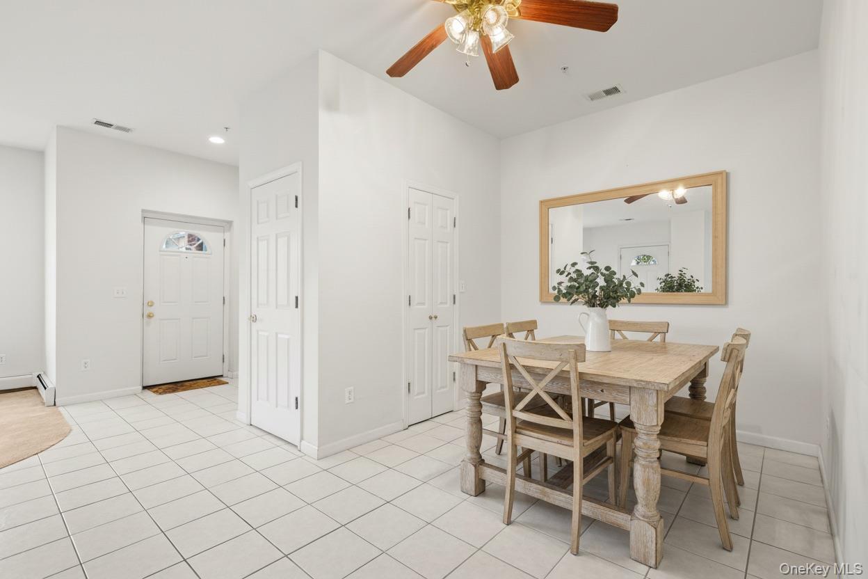 119 Francesca Way # 119, Amityville, NY 11701