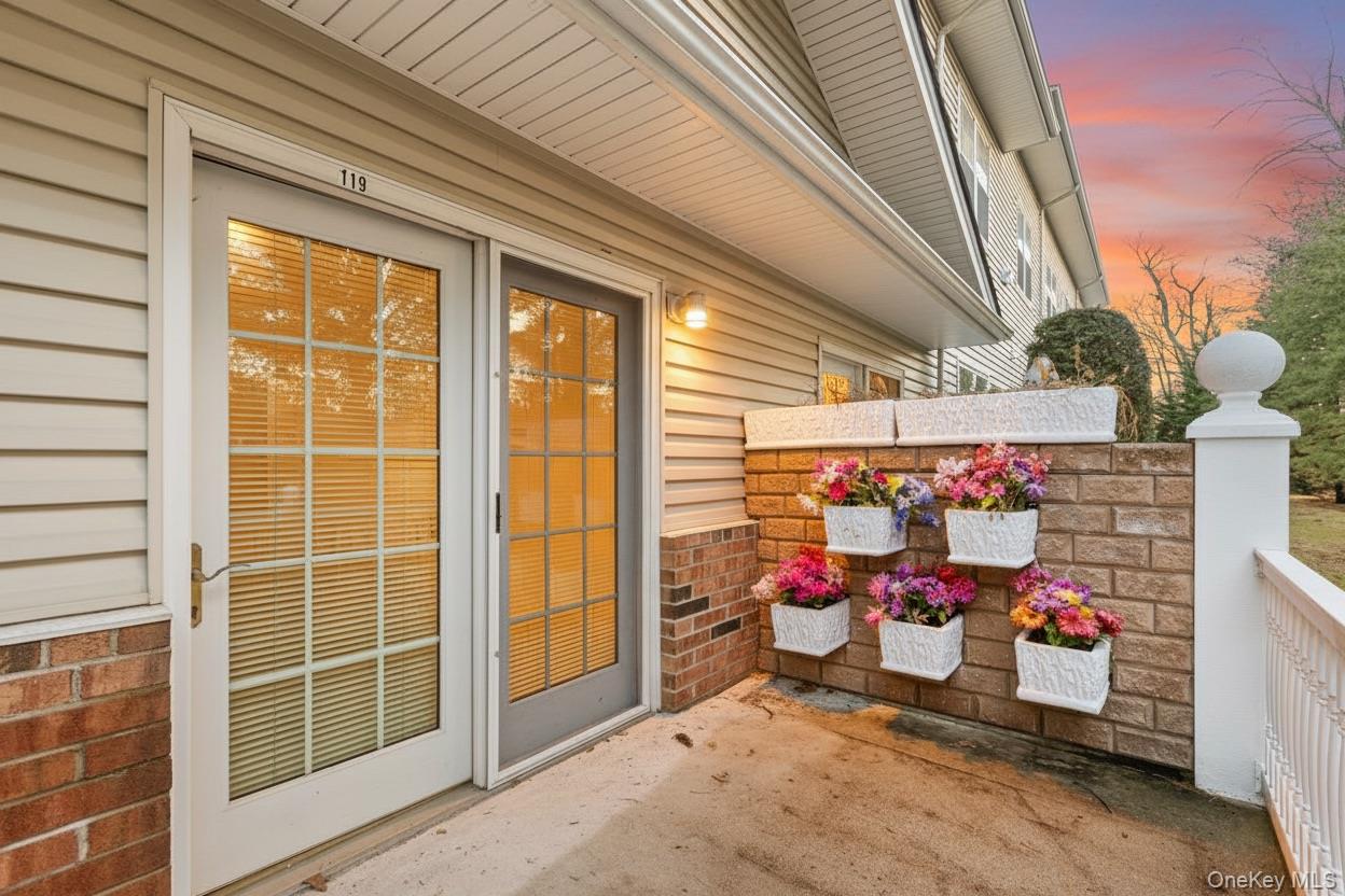 119 Francesca Way # 119, Amityville, NY 11701