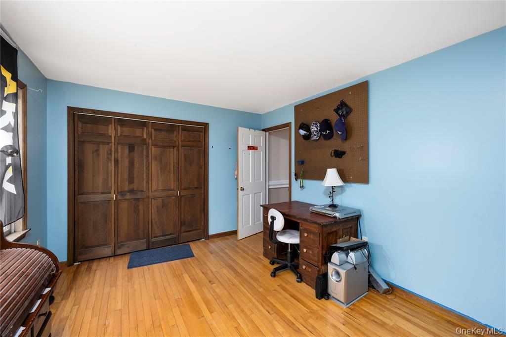 17 Stonegate Drive, Hyde Park, NY 12538