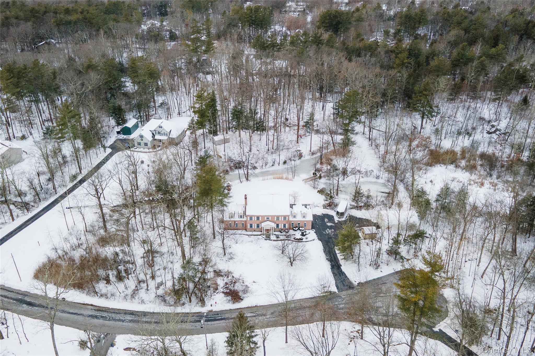 17 Stonegate Drive, Hyde Park, NY 12538