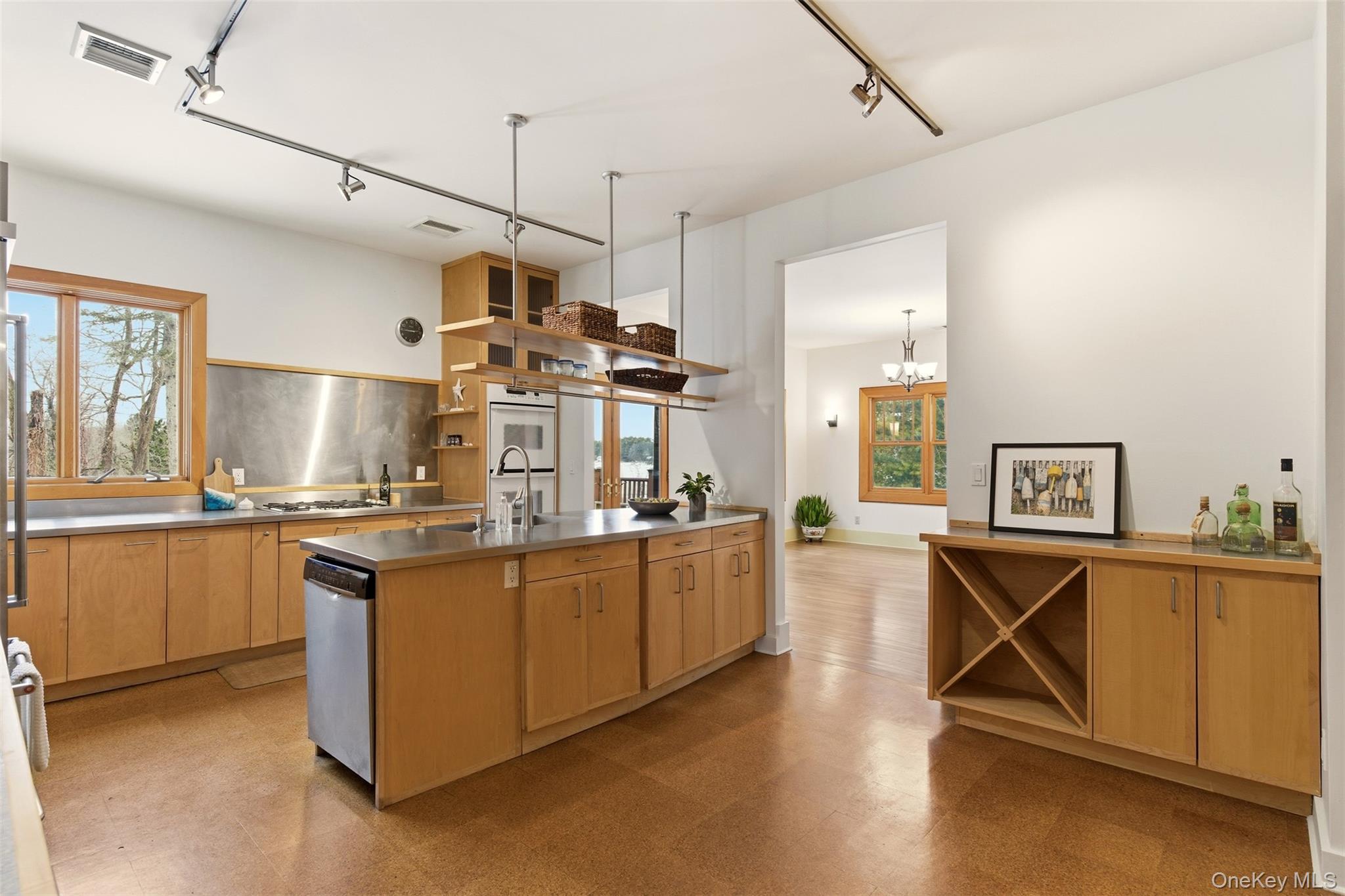 7 Landing Road, Huntington, NY 11743