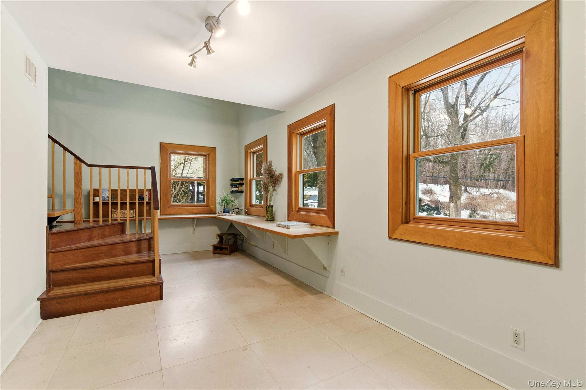 7 Landing Road, Huntington, NY 11743