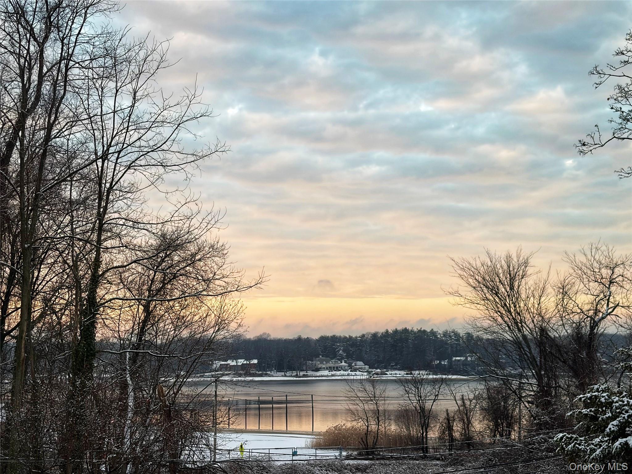 7 Landing Road, Huntington, NY 11743