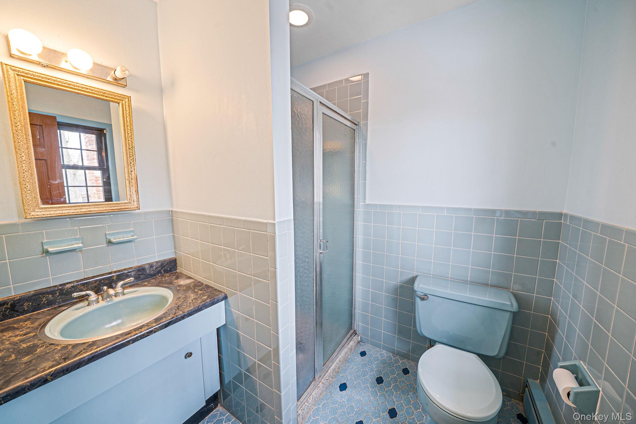 10 Penelope Drive, East Setauket, NY 11733