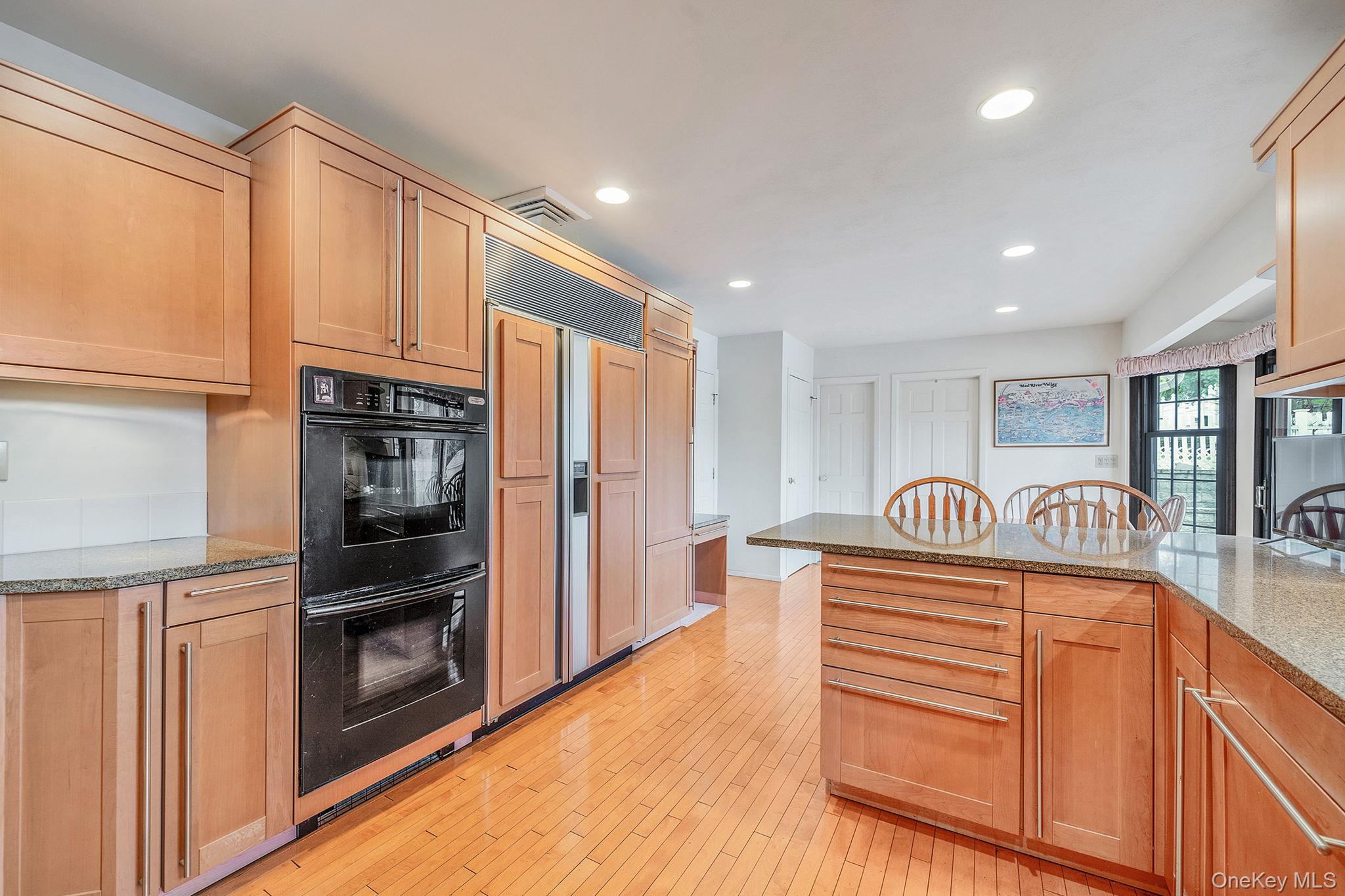 10 Penelope Drive, East Setauket, NY 11733