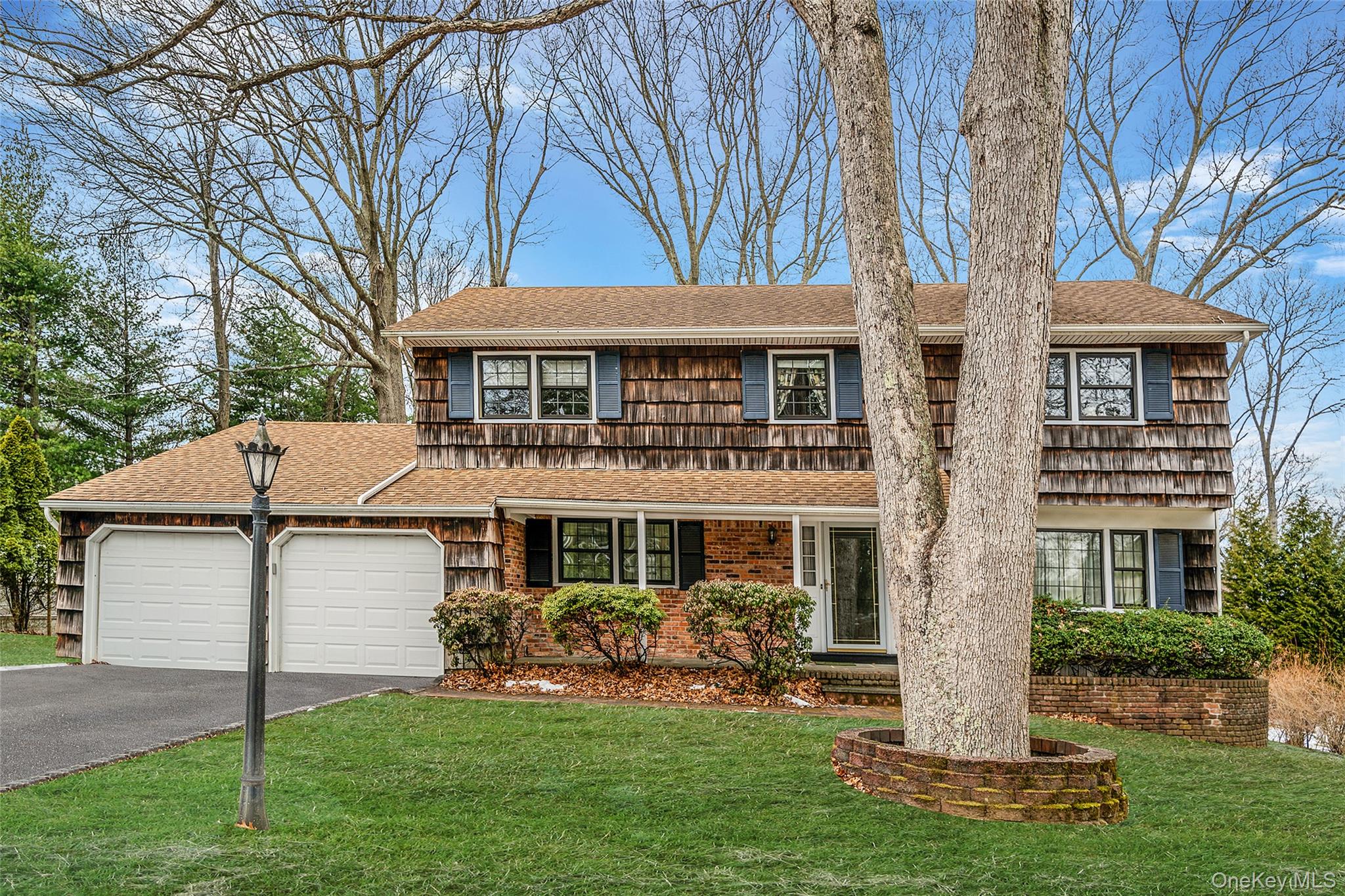 10 Penelope Drive, East Setauket, NY 11733