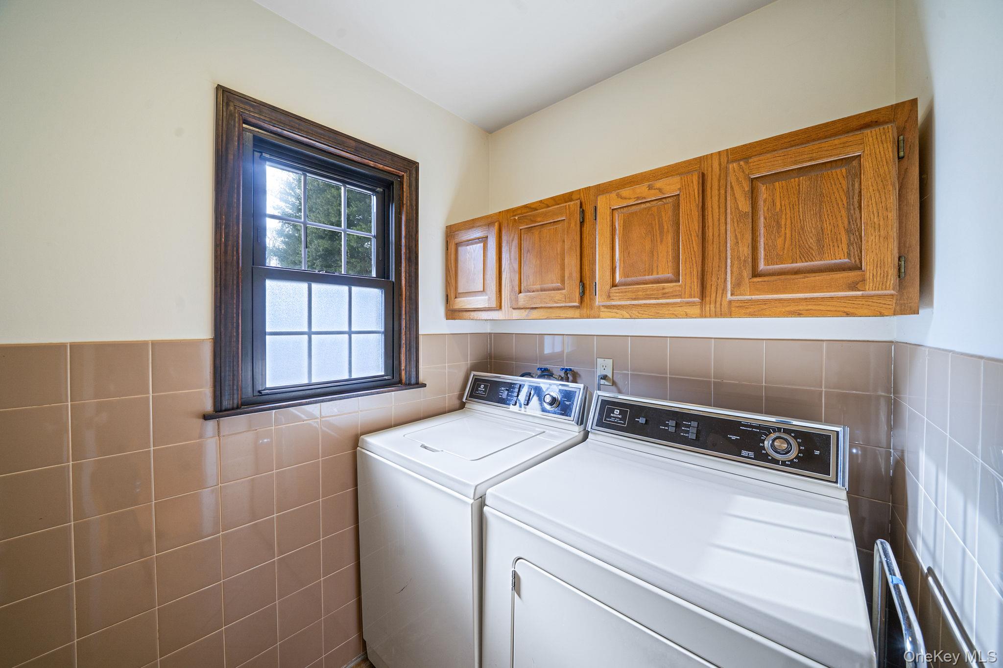 10 Penelope Drive, East Setauket, NY 11733