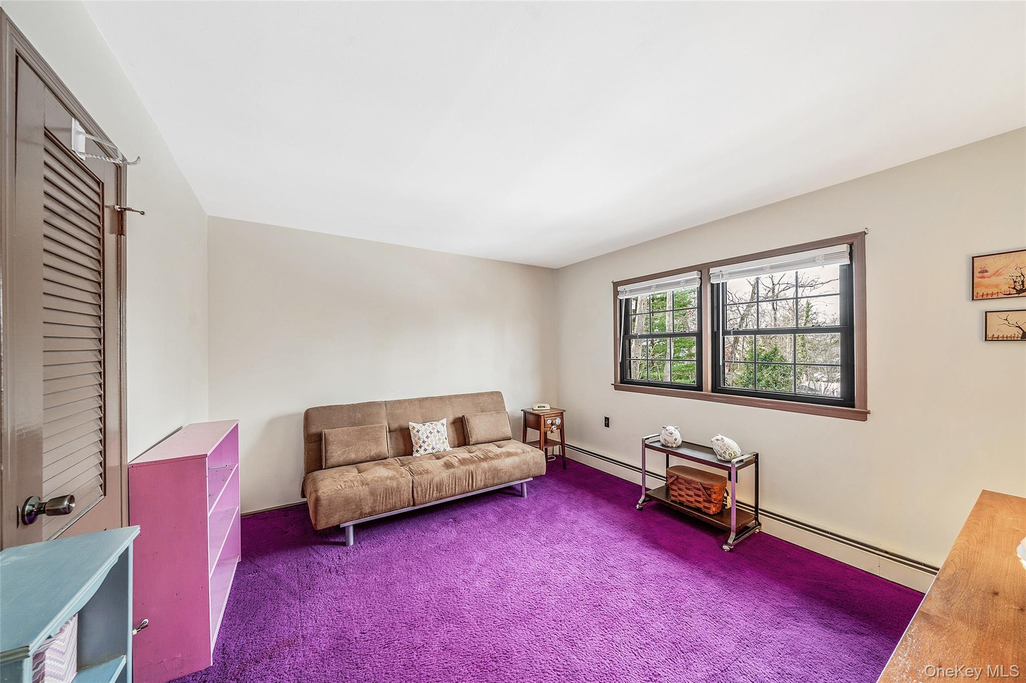 10 Penelope Drive, East Setauket, NY 11733