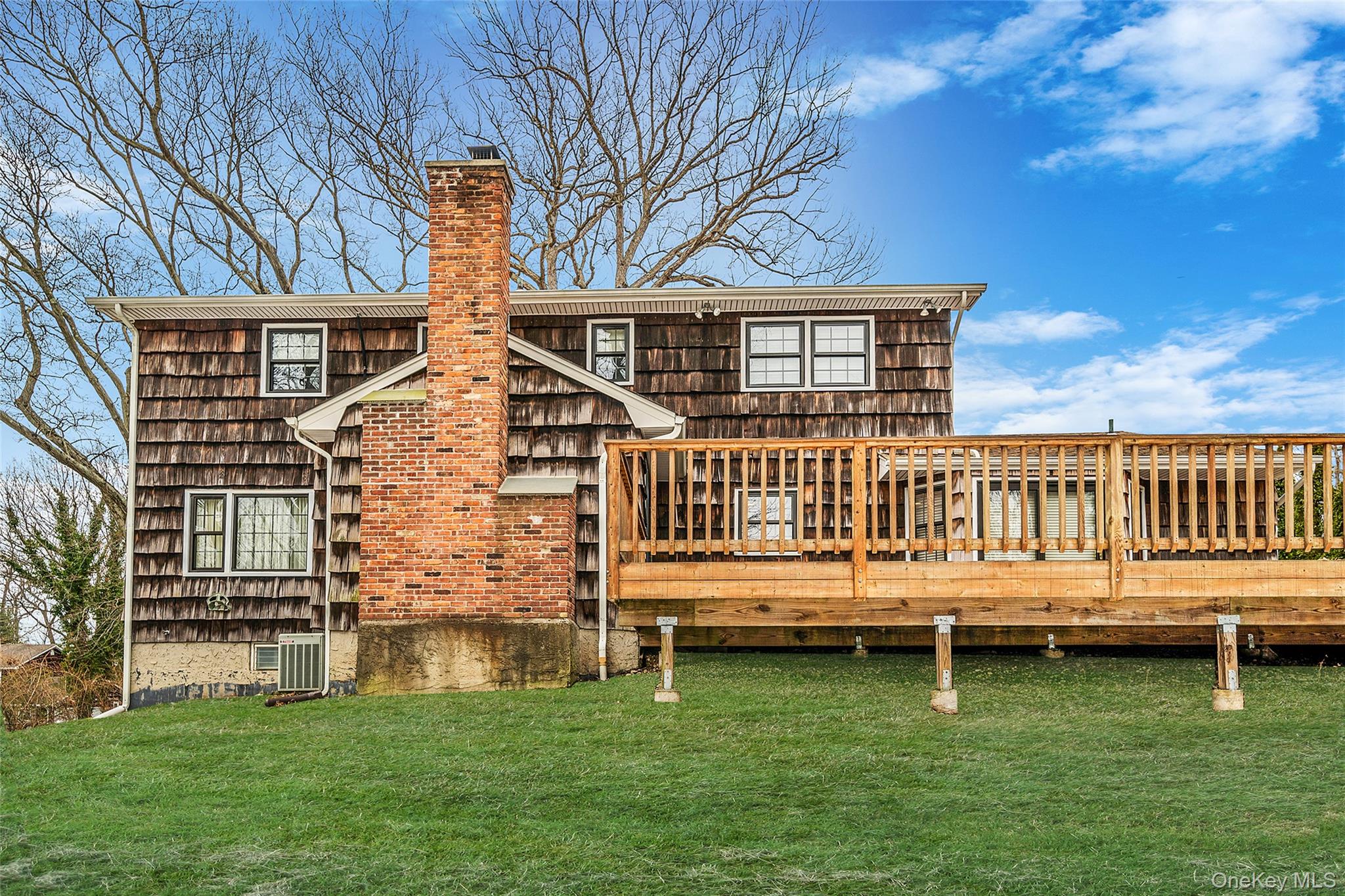 10 Penelope Drive, East Setauket, NY 11733